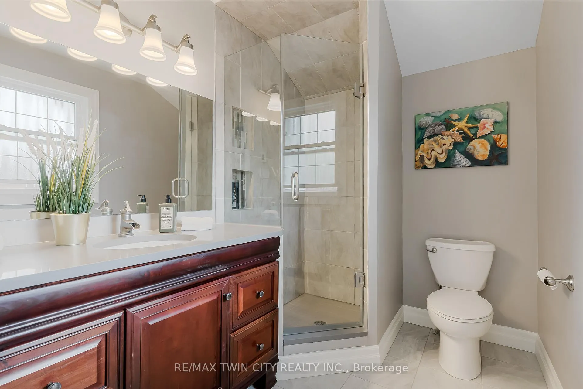 Photo 29 of 286 Normandy Avenue, Waterloo, Colonial Acres — HOMEH