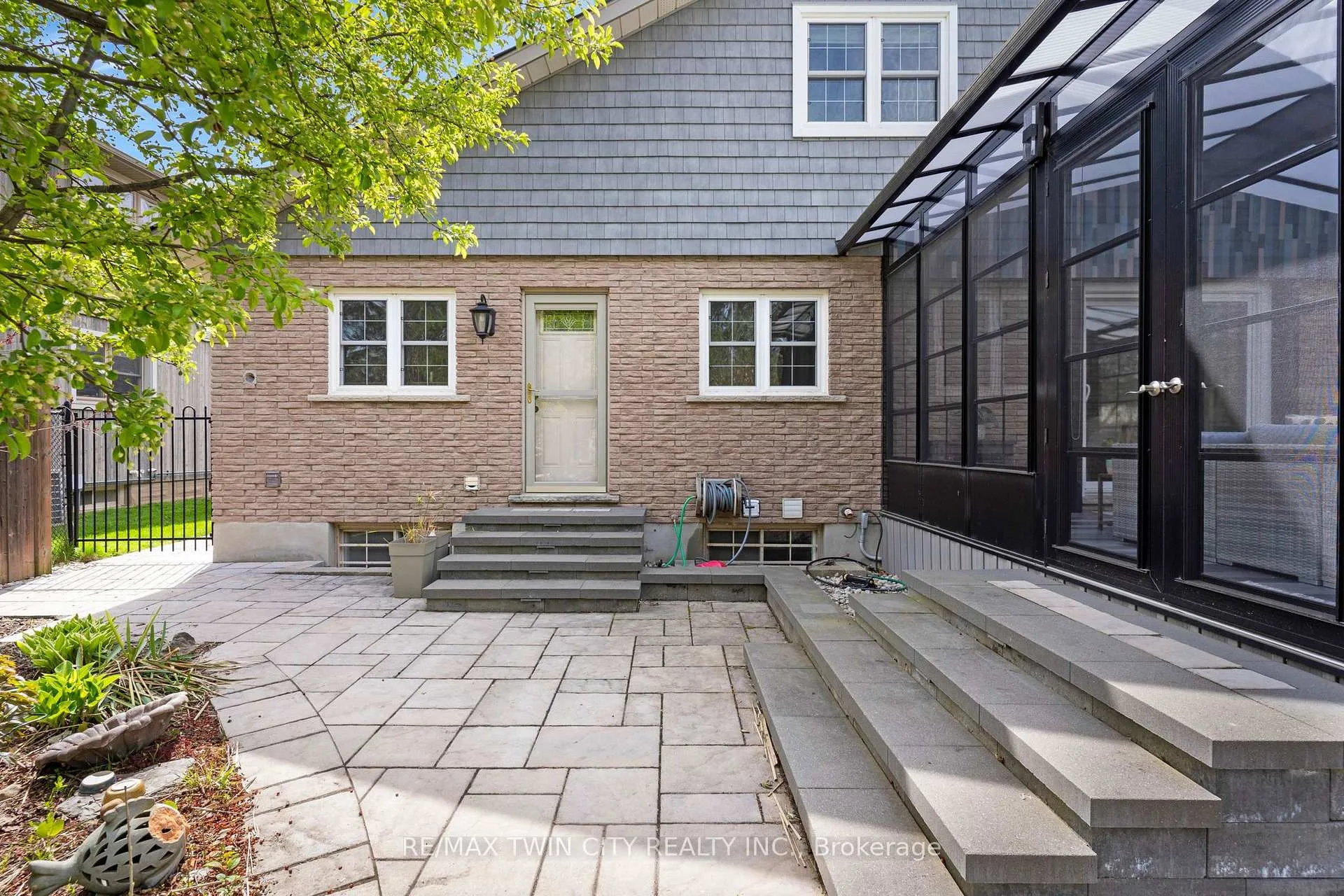 Photo 42 of 286 Normandy Avenue, Waterloo, Colonial Acres — HOMEH