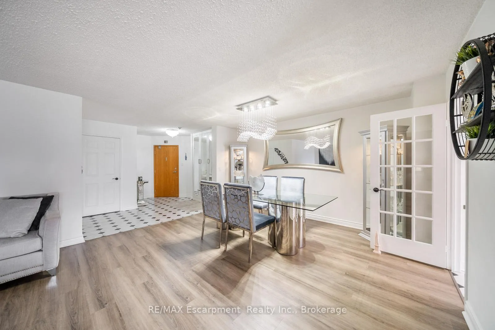 Photo 4 of Unit 301, 1237 North Shore Boulevard E, Burlington, Brant — HOMEH
