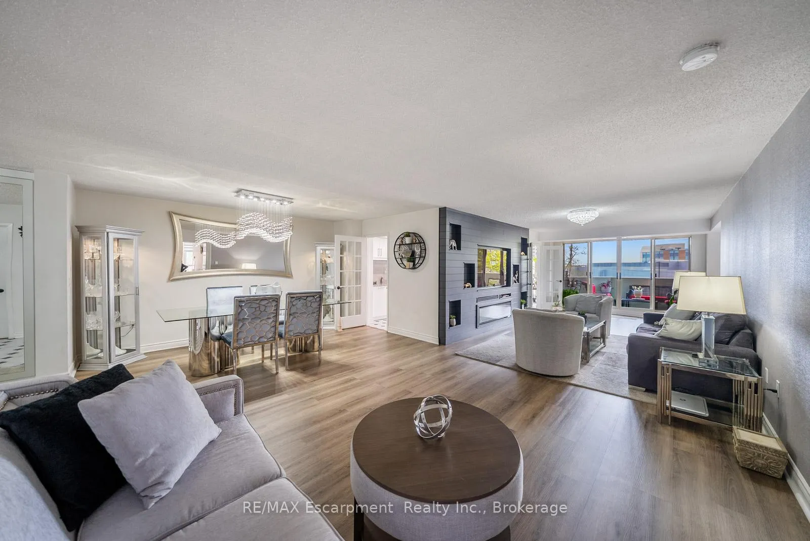 Photo 7 of Unit 301, 1237 North Shore Boulevard E, Burlington, Brant — HOMEH
