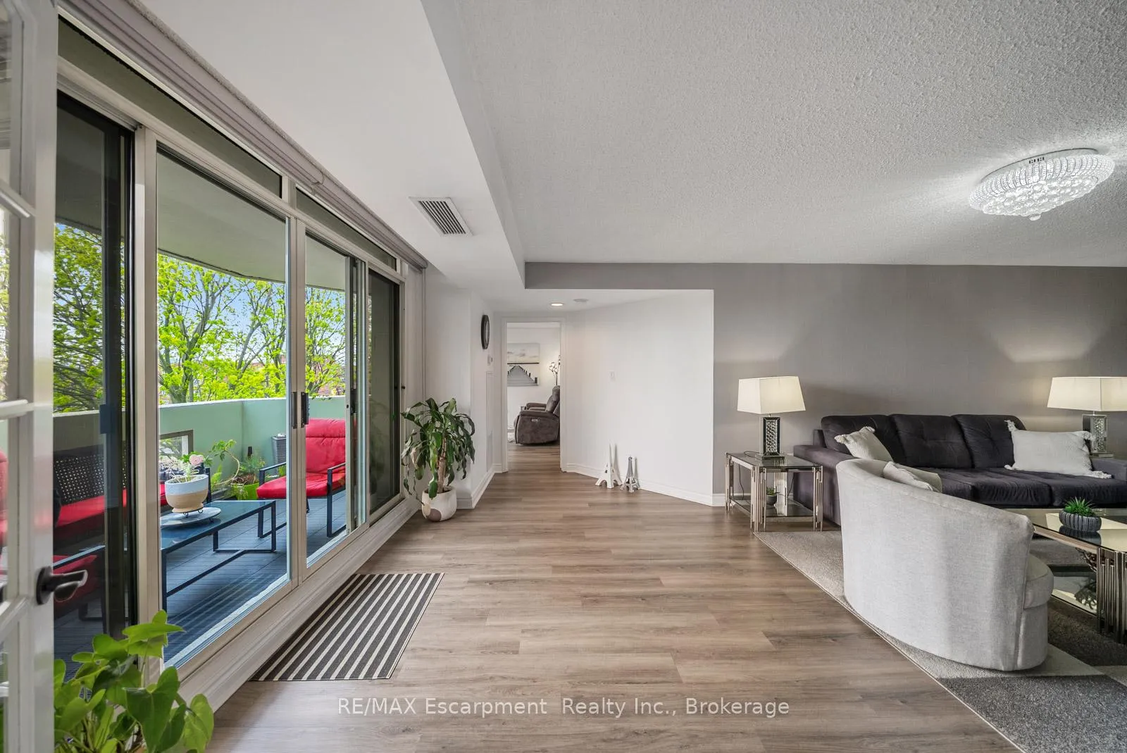 Photo 17 of Unit 301, 1237 North Shore Boulevard E, Burlington, Brant — HOMEH