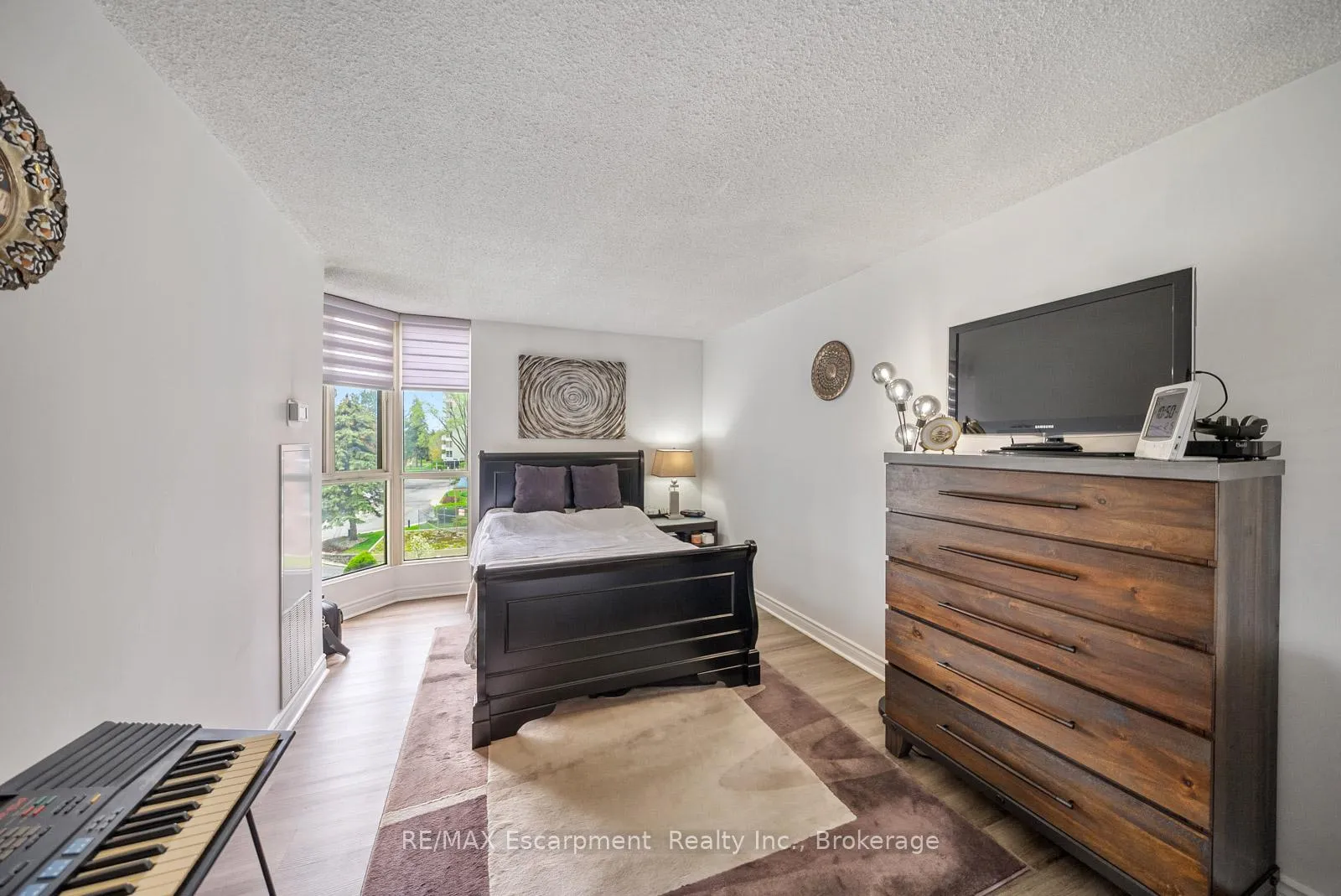 Photo 18 of Unit 301, 1237 North Shore Boulevard E, Burlington, Brant — HOMEH