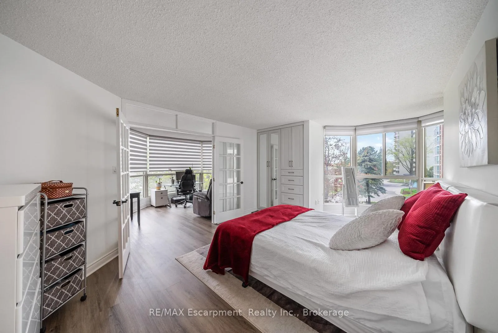 Photo 20 of Unit 301, 1237 North Shore Boulevard E, Burlington, Brant — HOMEH
