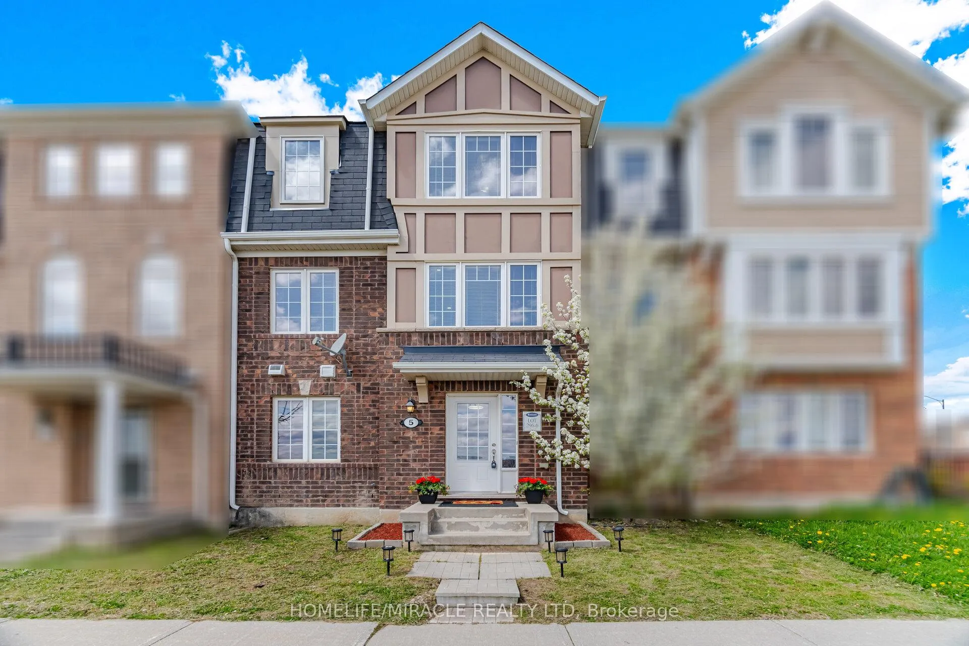 Front of 5 Veterans Drive