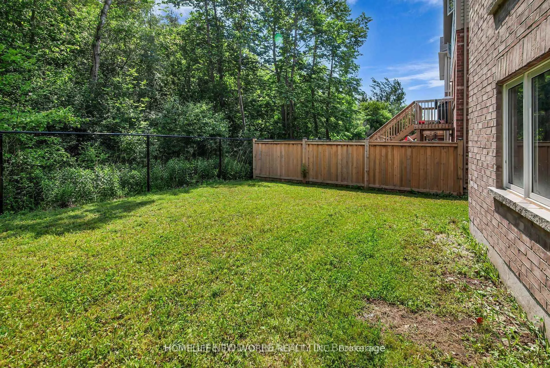 Photo 11 of 265 Bruce Cameron Drive, Clarington, Bowmanville — HOMEH