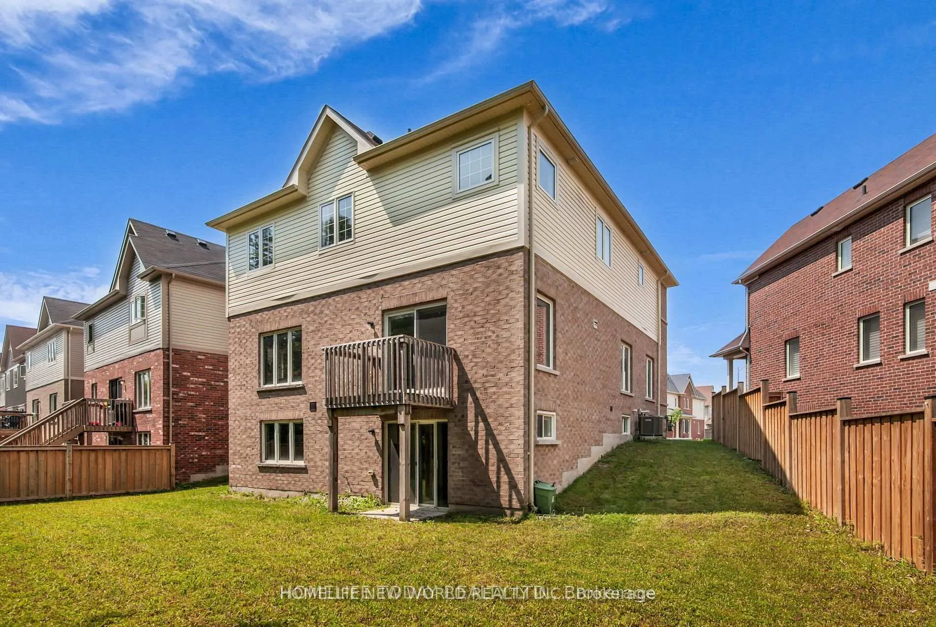 Photo 13 of 265 Bruce Cameron Drive, Clarington, Bowmanville — HOMEH