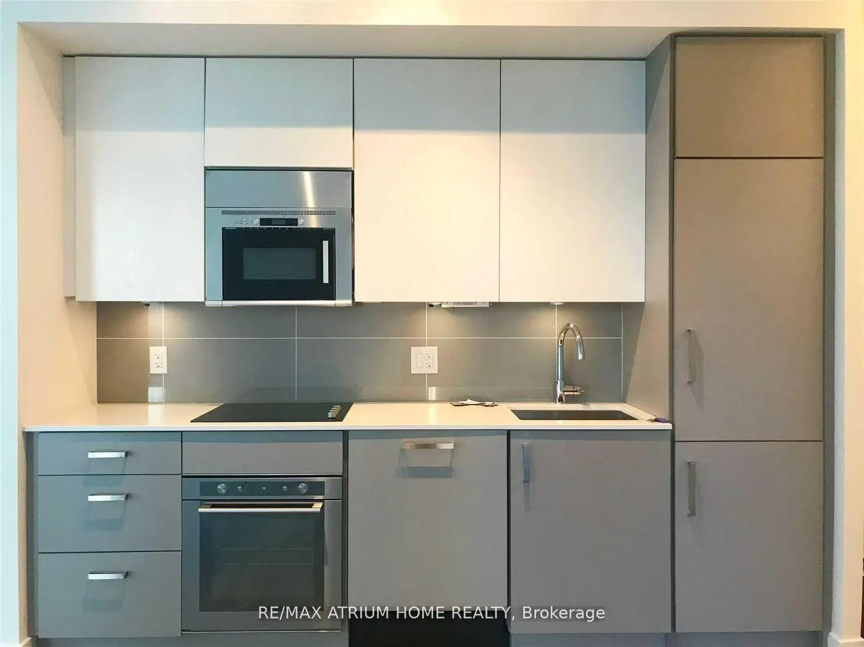 Photo 6 of Unit 808, 17 Dundonald Street, Toronto, Church-Yonge Corridor — HOMEH