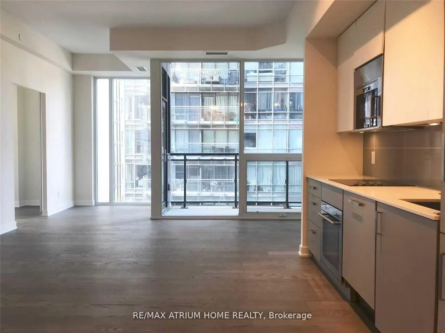 Photo 7 of Unit 808, 17 Dundonald Street, Toronto, Church-Yonge Corridor — HOMEH