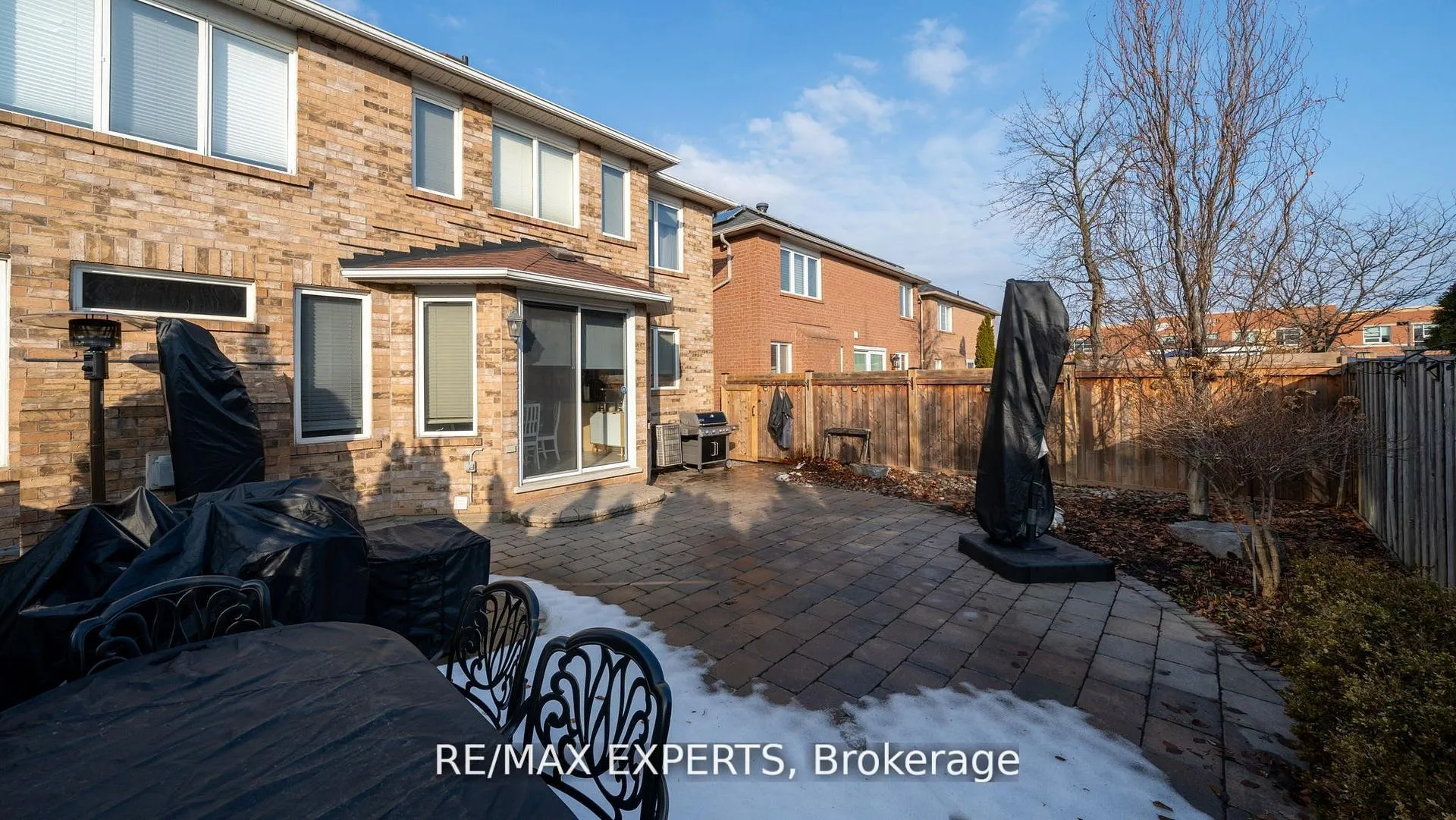 Photo 39 of 11 Crew Crescent, Vaughan, Maple — HOMEH