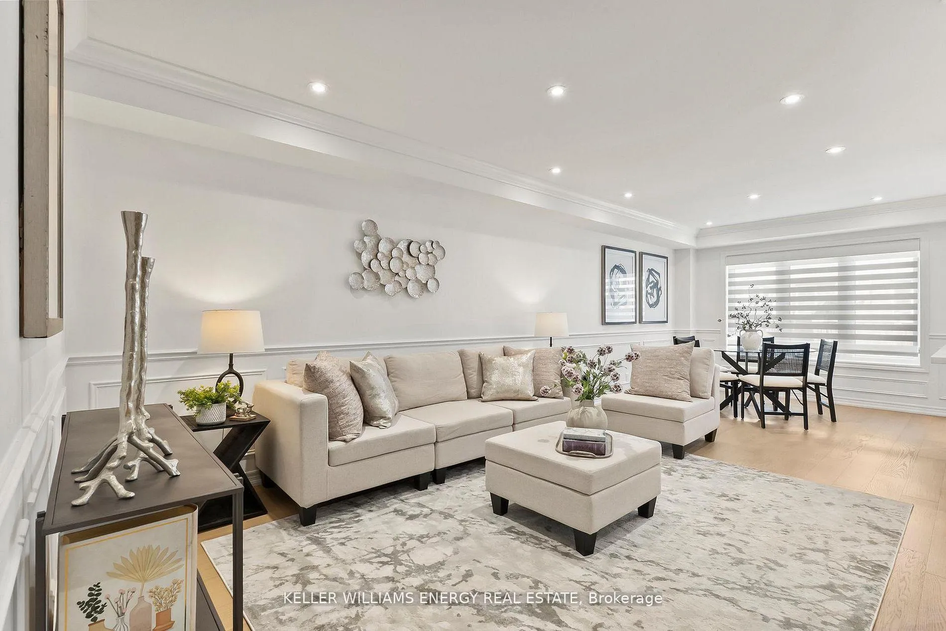Photo 9 of 33 Tabaret Crescent, Oshawa, Windfields — HOMEH