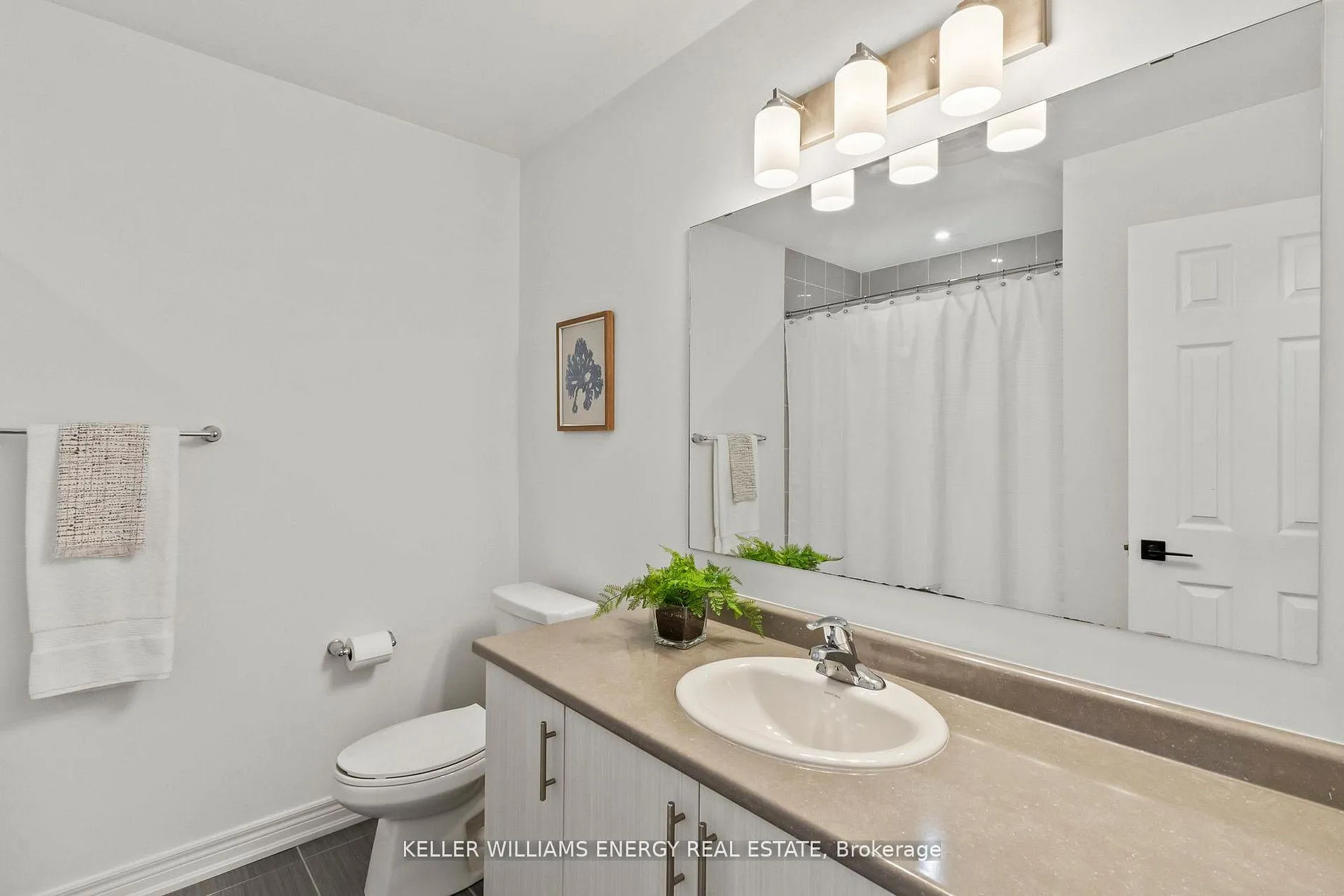 Photo 20 of 33 Tabaret Crescent, Oshawa, Windfields — HOMEH