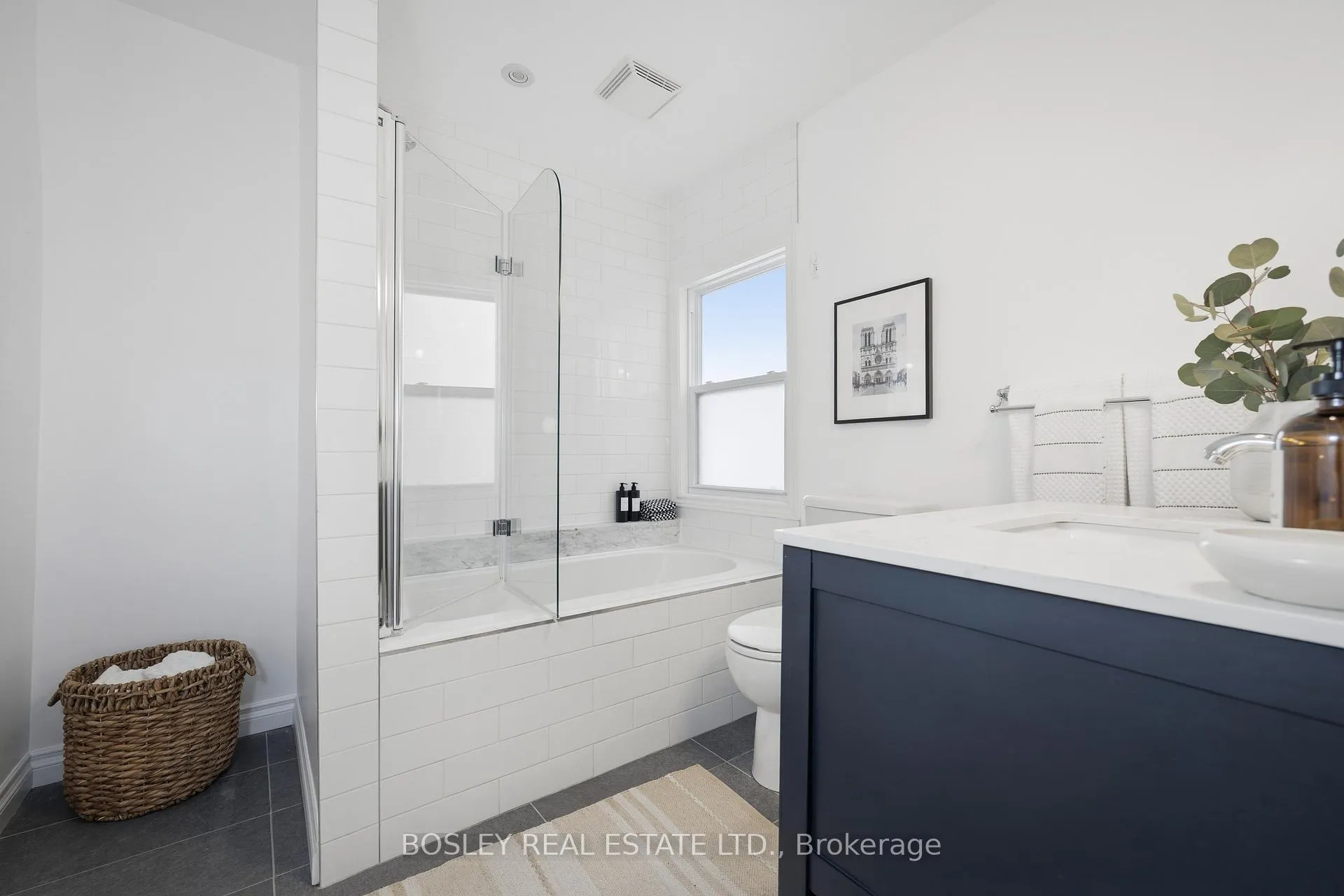 Photo 23 of 119 Hamilton Street, Toronto, South Riverdale — HOMEH