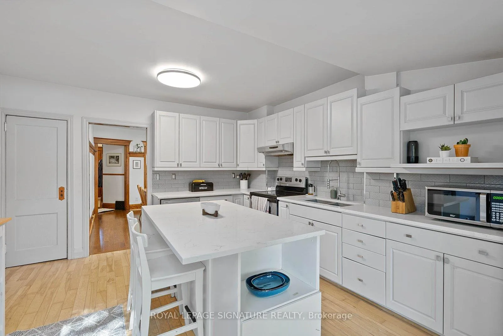 Photo 9 of 55 Kingston Road, Toronto, The Beaches — HOMEH