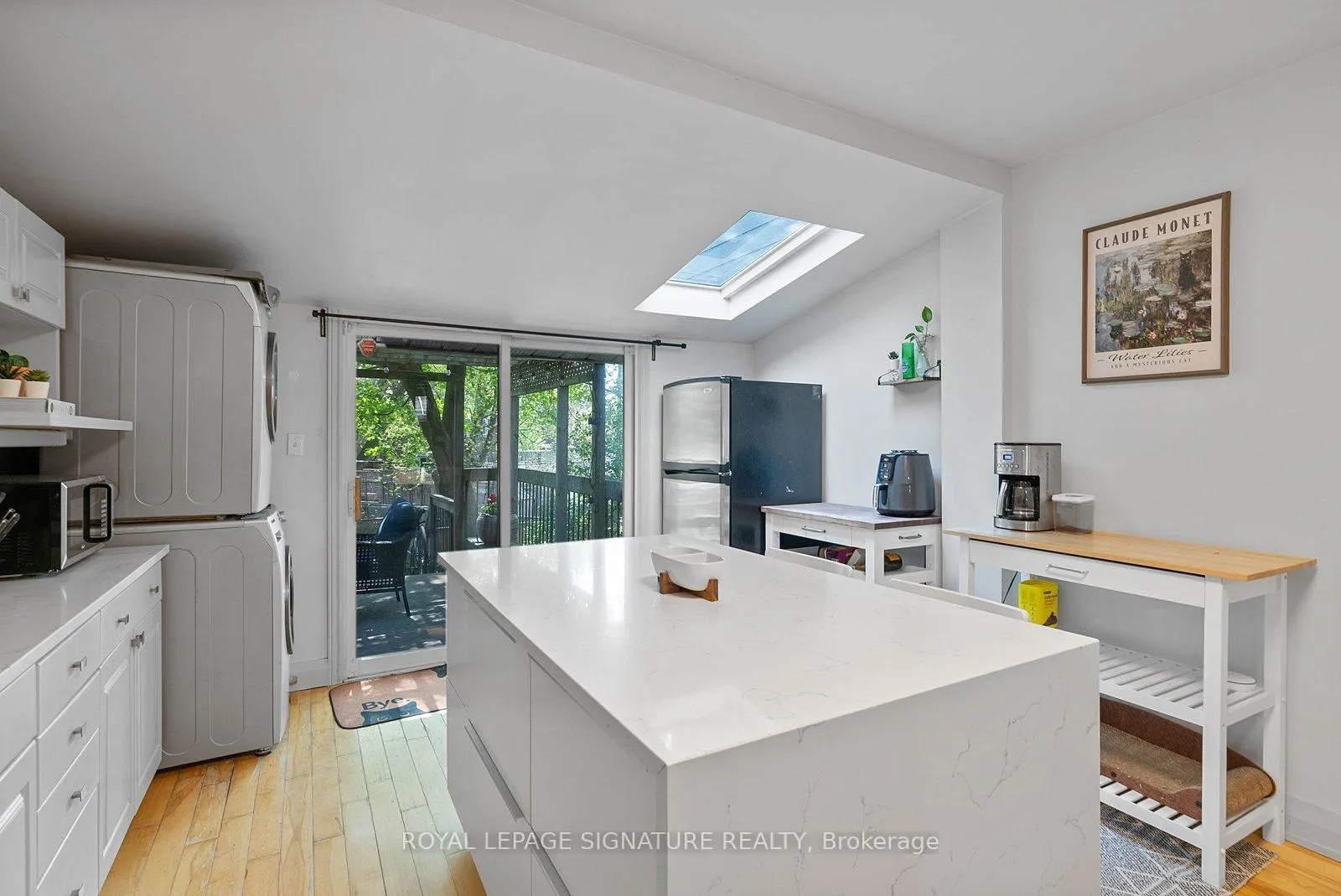 Photo 10 of 55 Kingston Road, Toronto, The Beaches — HOMEH