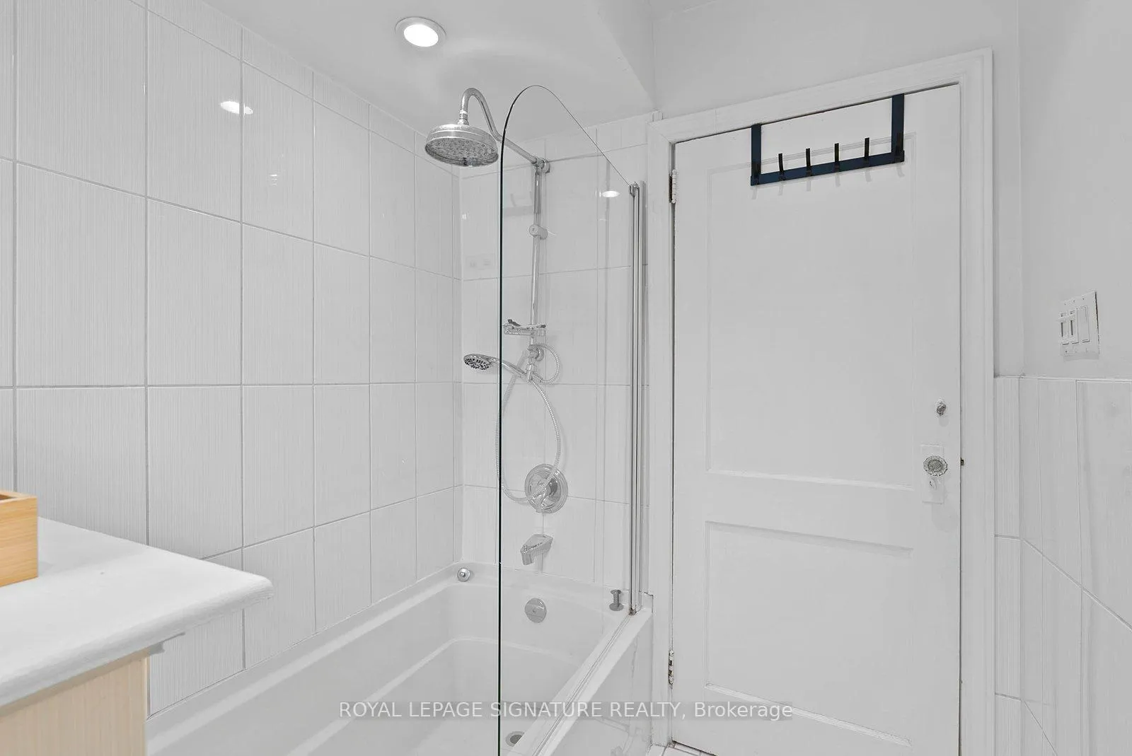Photo 19 of 55 Kingston Road, Toronto, The Beaches — HOMEH