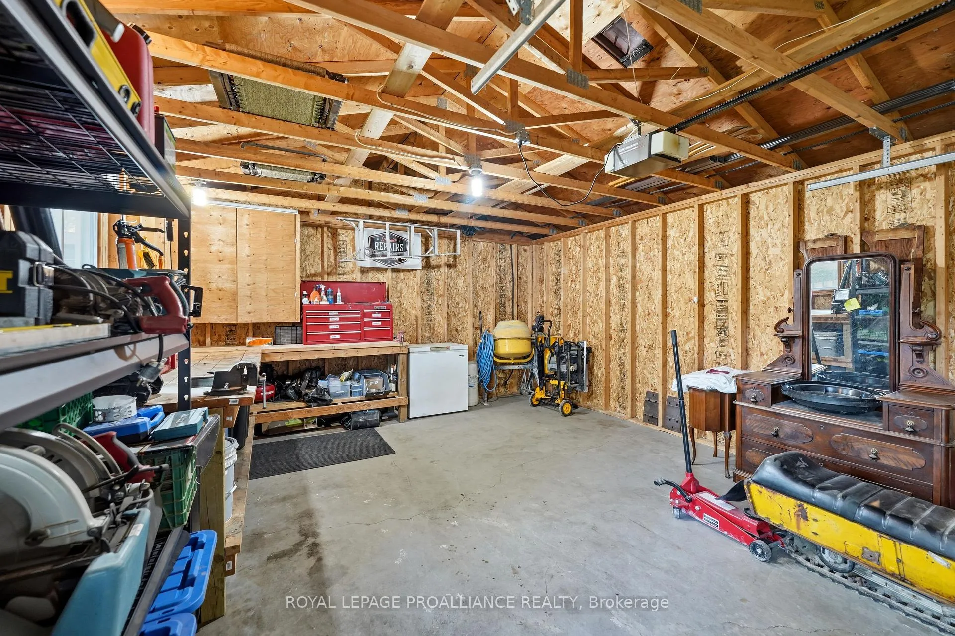 Photo 37 of 18 Alnet Drive, Belleville, Belleville Ward — HOMEH