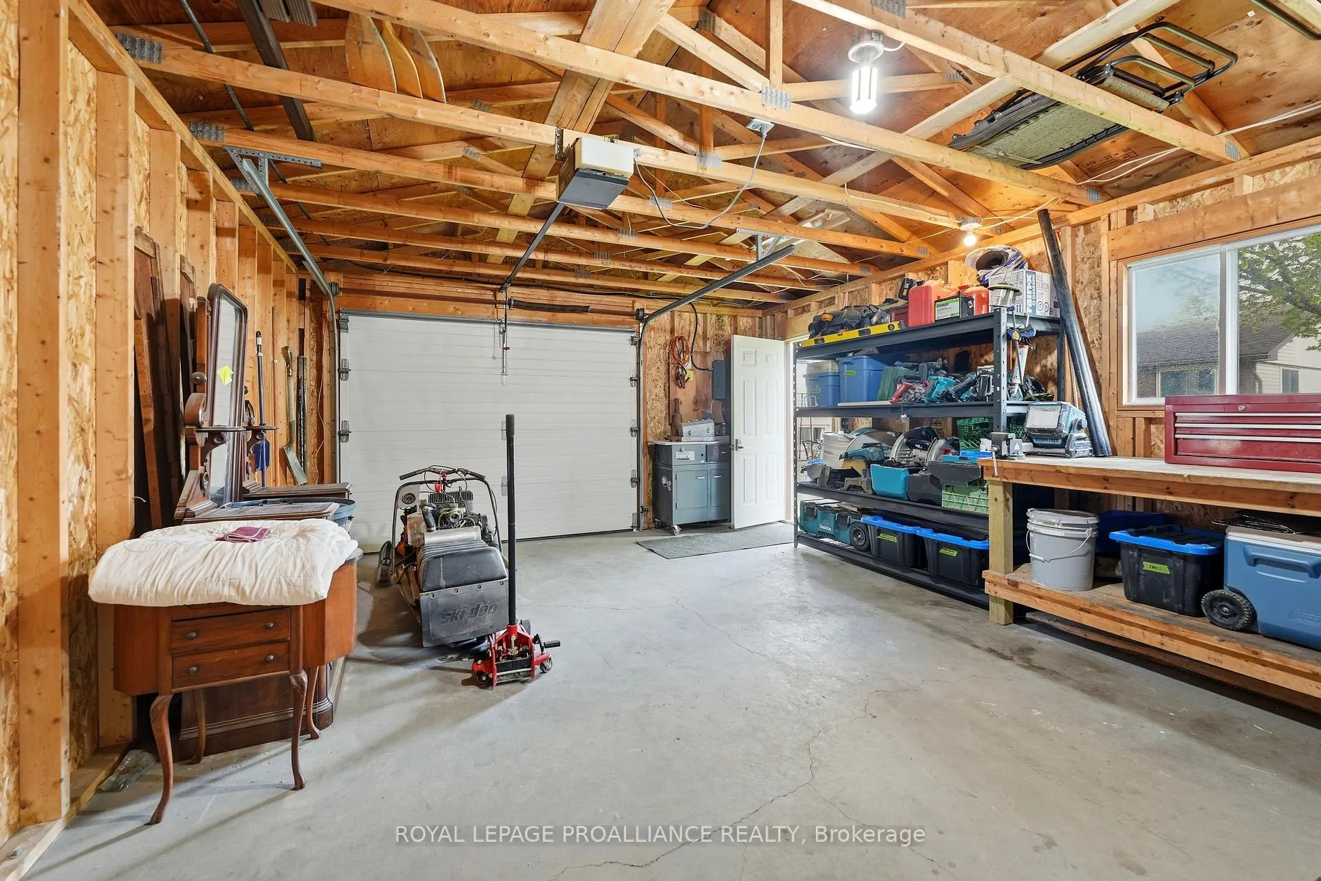 Photo 38 of 18 Alnet Drive, Belleville, Belleville Ward — HOMEH