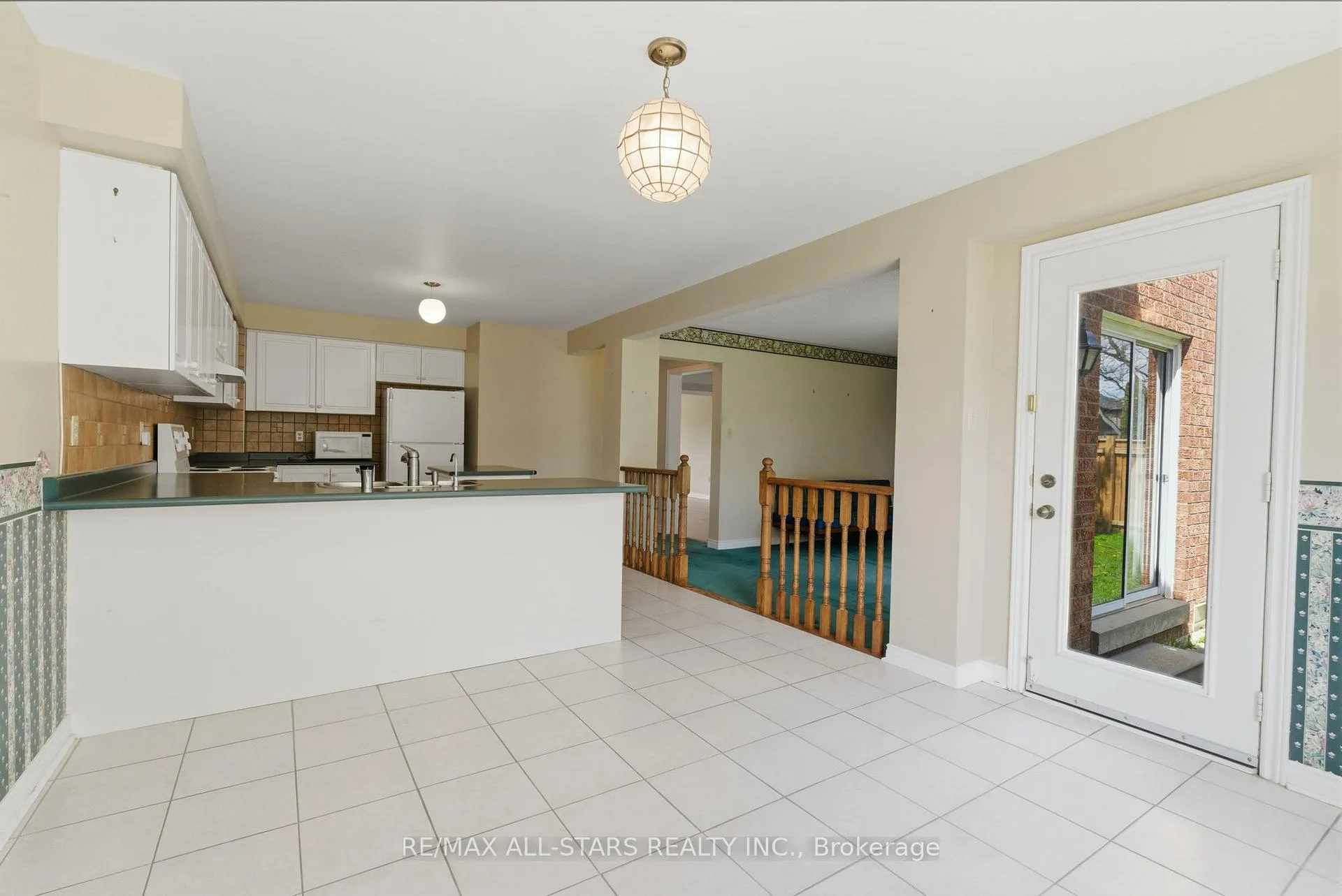 Photo 11 of 7 Remion Crescent, Uxbridge — HOMEH
