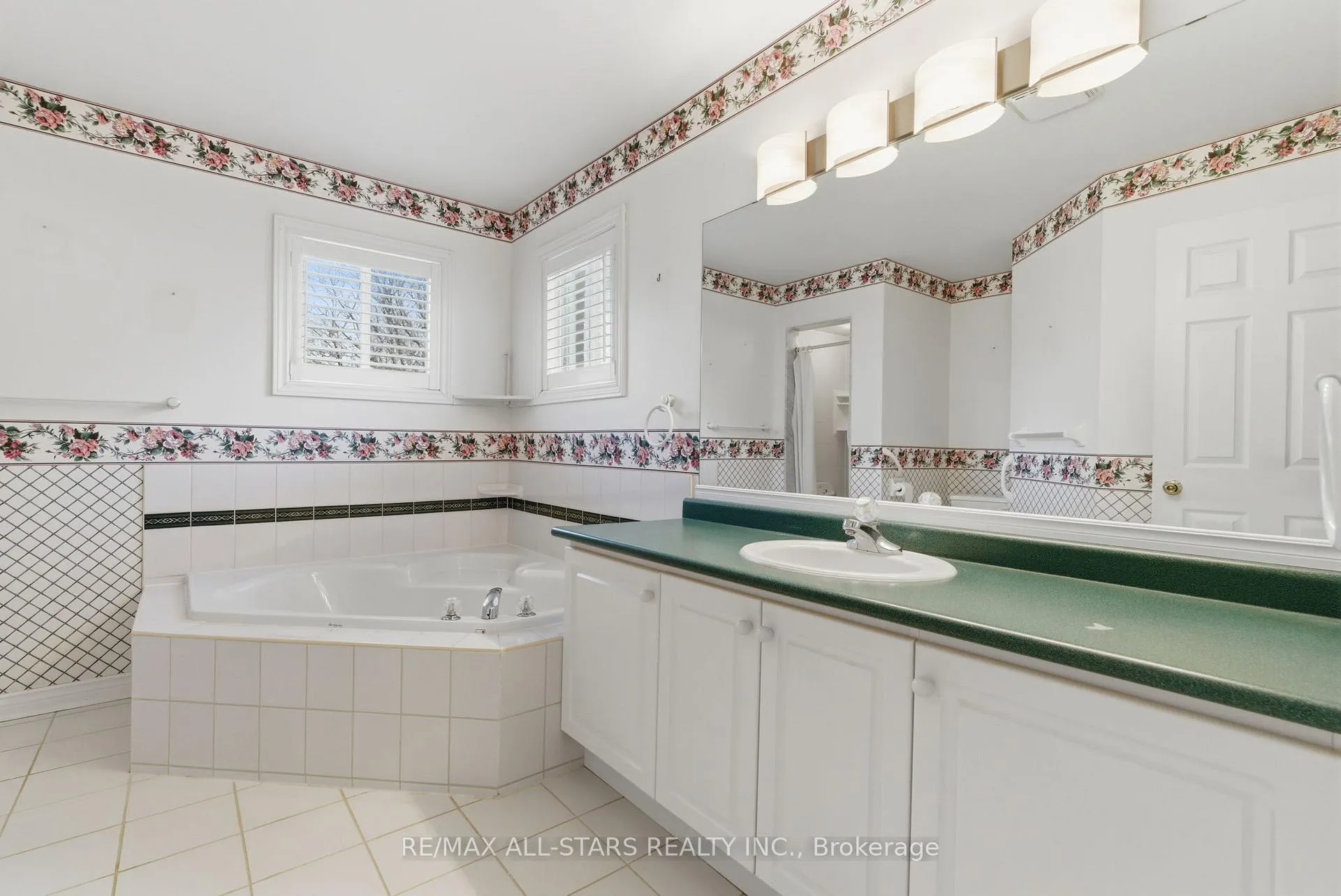Photo 20 of 7 Remion Crescent, Uxbridge — HOMEH