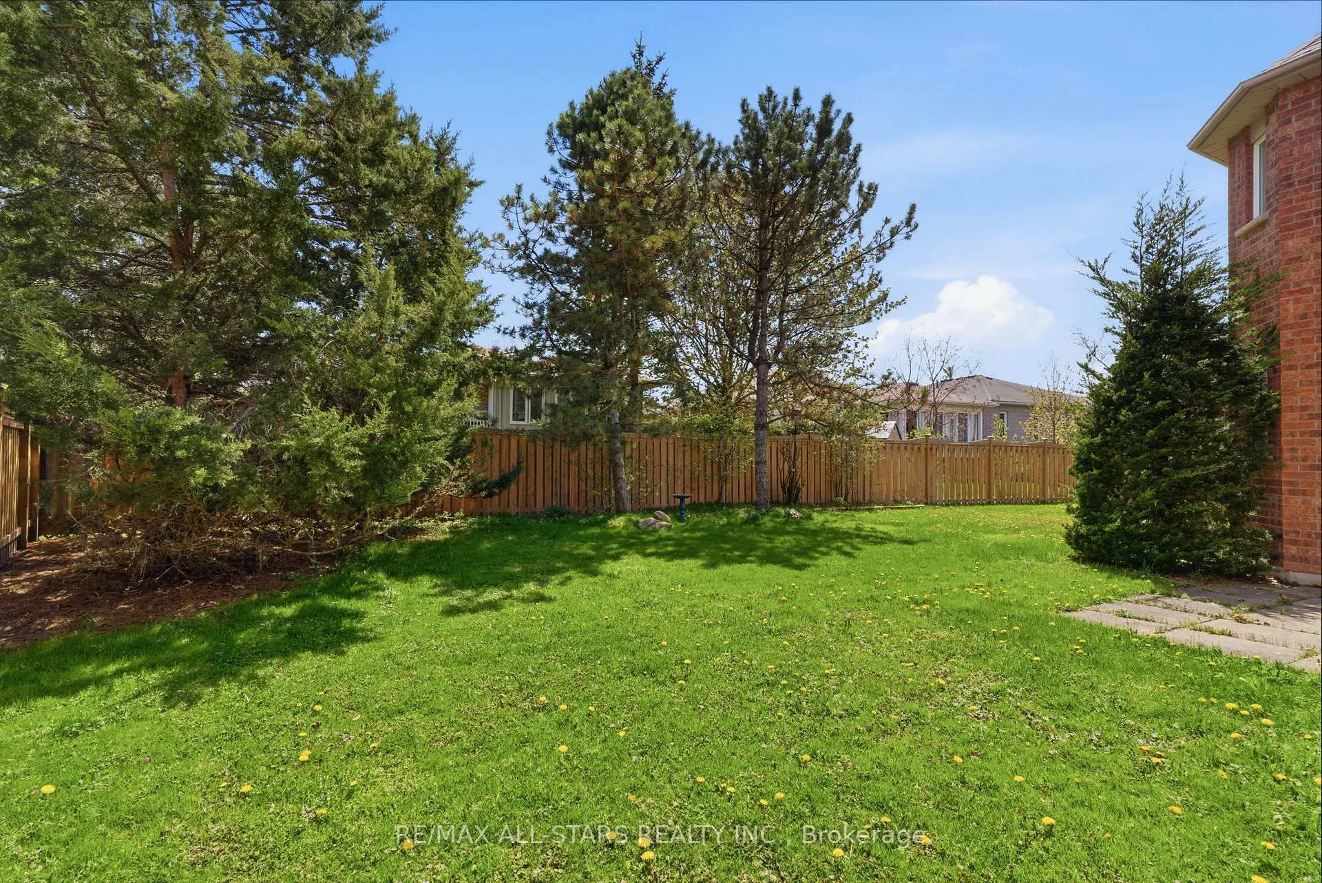 Photo 31 of 7 Remion Crescent, Uxbridge — HOMEH