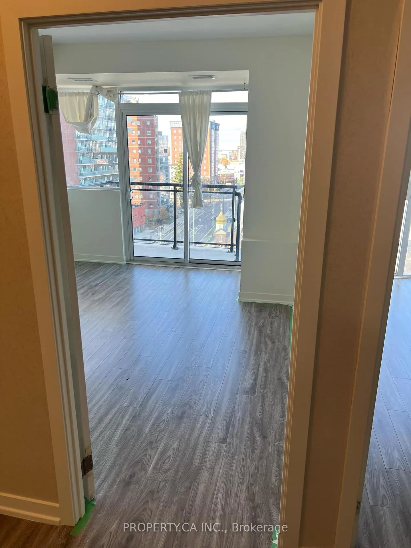Photo 5 of Unit 1009, 128 King Street N, Waterloo, Downtown Waterloo — HOMEH