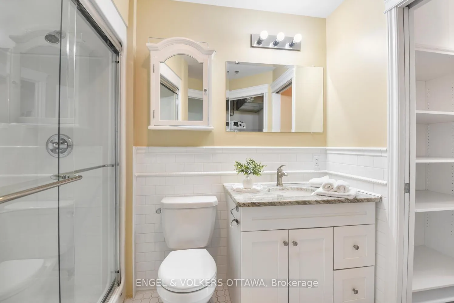 Photo 30 of Unit 1504, 15 St Andrew Street, Brockville — HOMEH