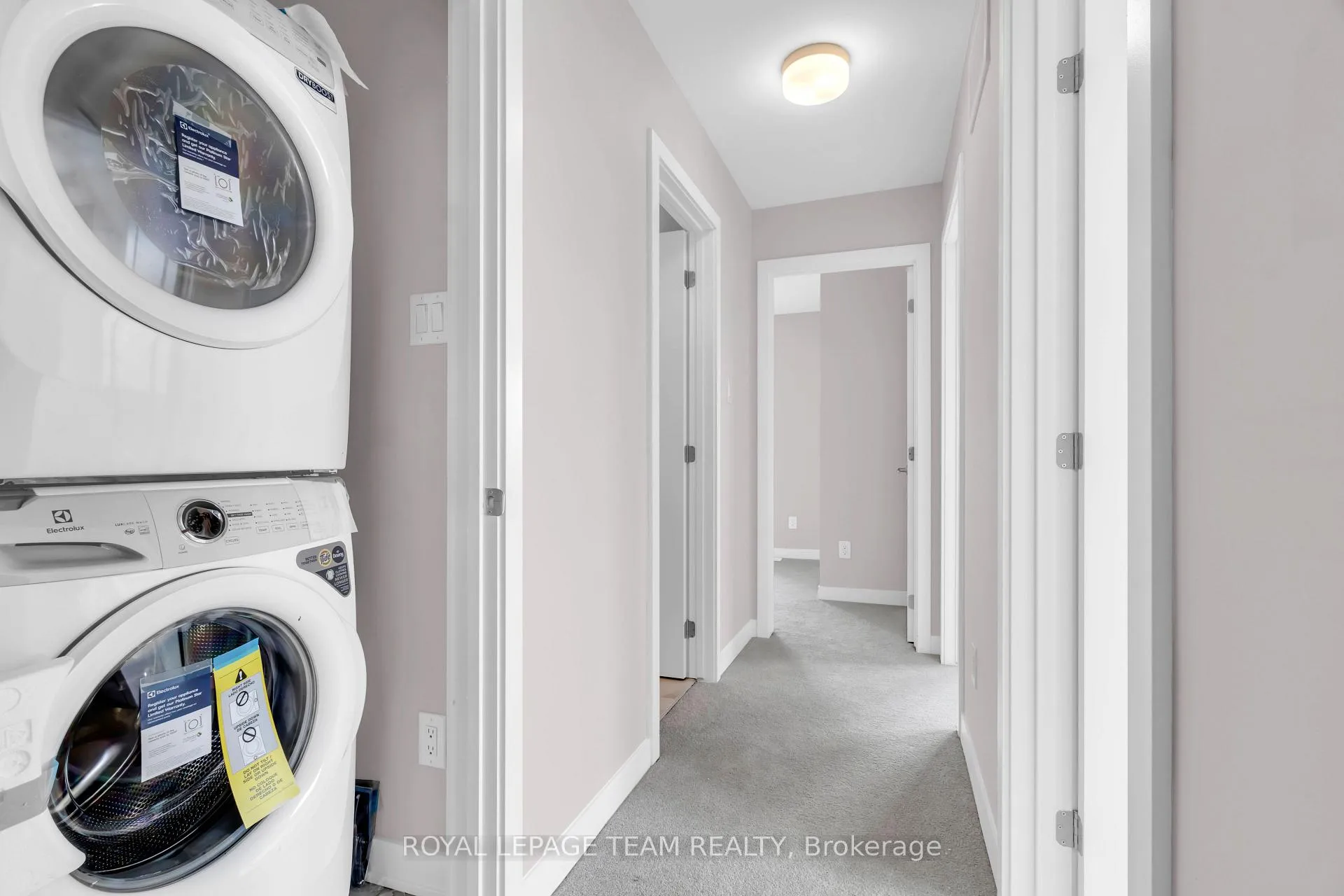 Photo 10 of 810 Parnian Private, Ottawa, Barrhaven - Half Moon Bay — HOMEH