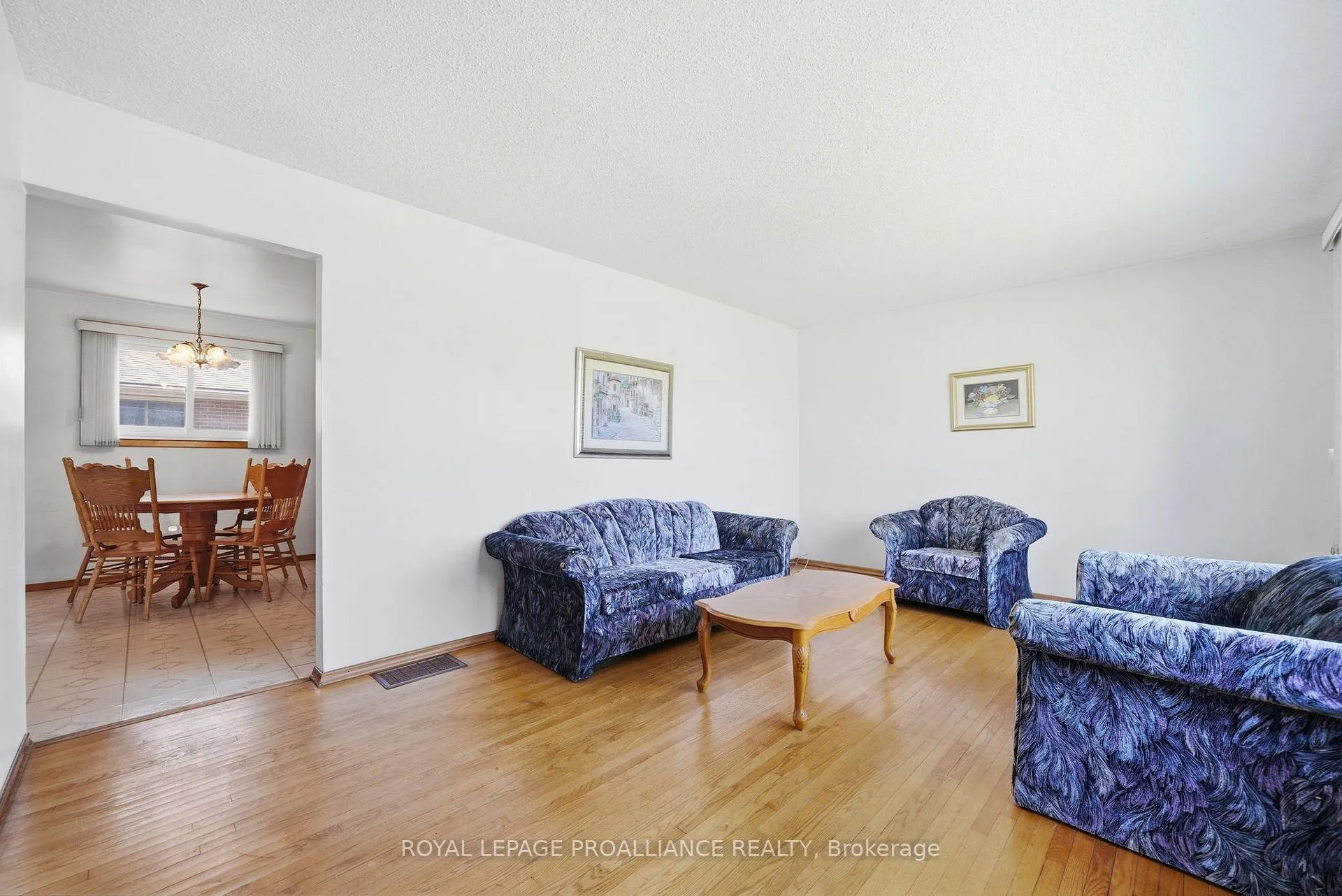 Photo 11 of 79 Cascade Boulevard, Belleville, Belleville Ward — HOMEH