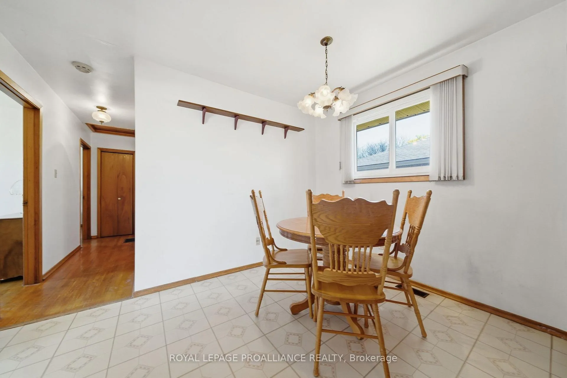 Photo 12 of 79 Cascade Boulevard, Belleville, Belleville Ward — HOMEH
