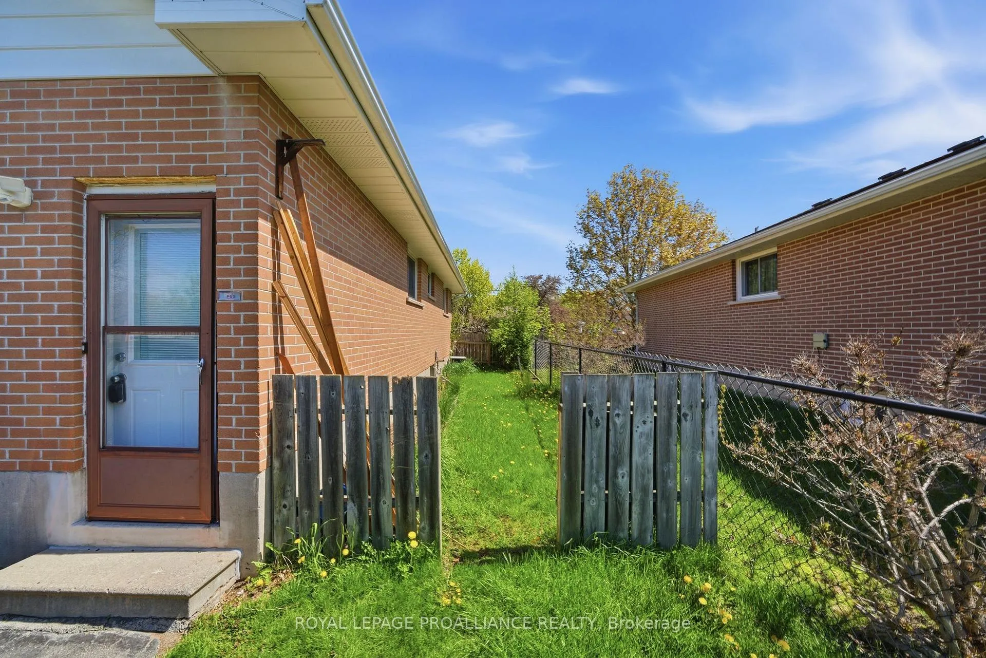 Photo 37 of 79 Cascade Boulevard, Belleville, Belleville Ward — HOMEH