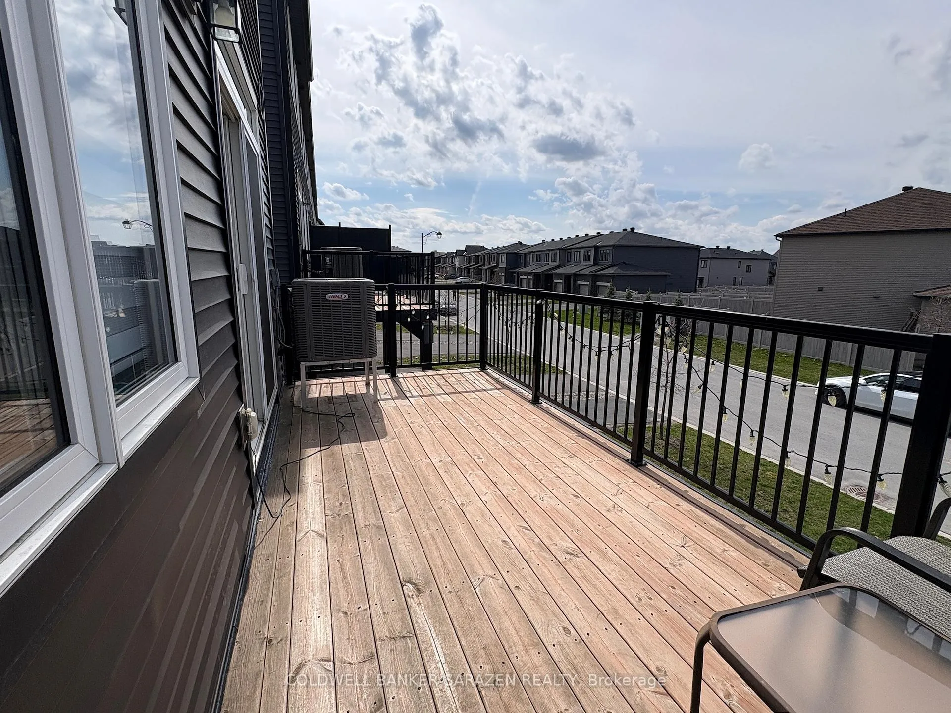 Photo 10 of 1085 Speedvale Court, Ottawa, Kanata - Kanata Lakes/Heritage Hills — HOMEH