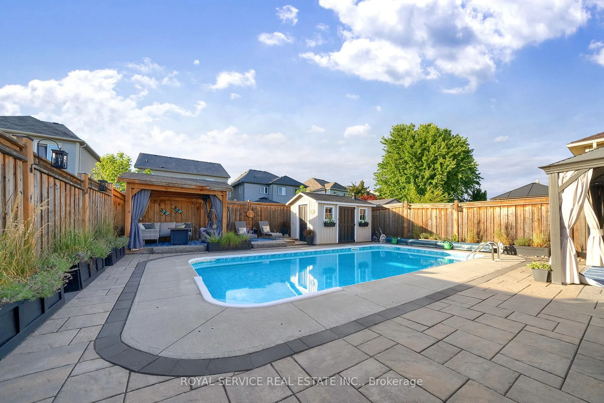 Photo 3 of 6 Goodwin Avenue, Clarington, Bowmanville — HOMEH