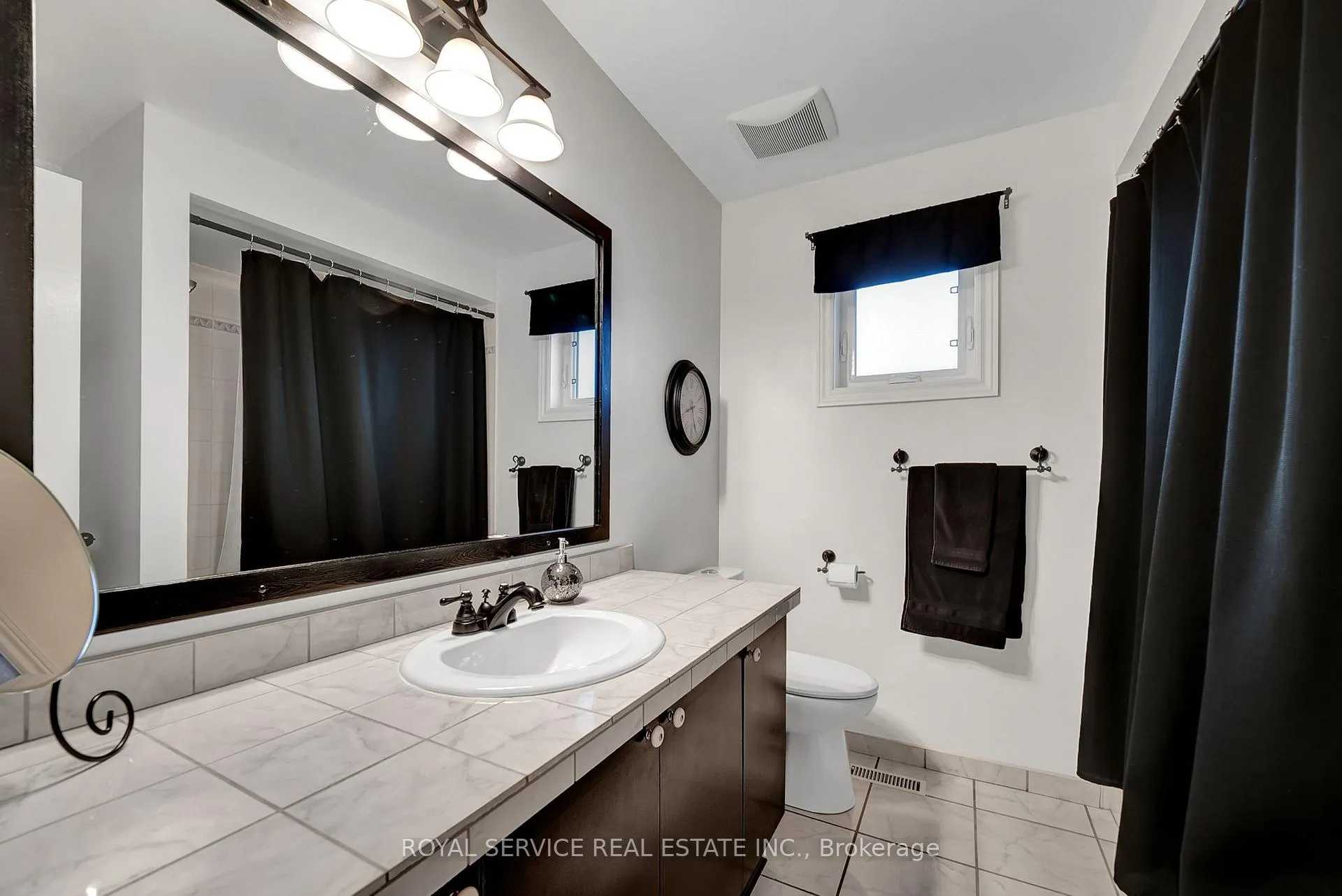 Photo 16 of 6 Goodwin Avenue, Clarington, Bowmanville — HOMEH