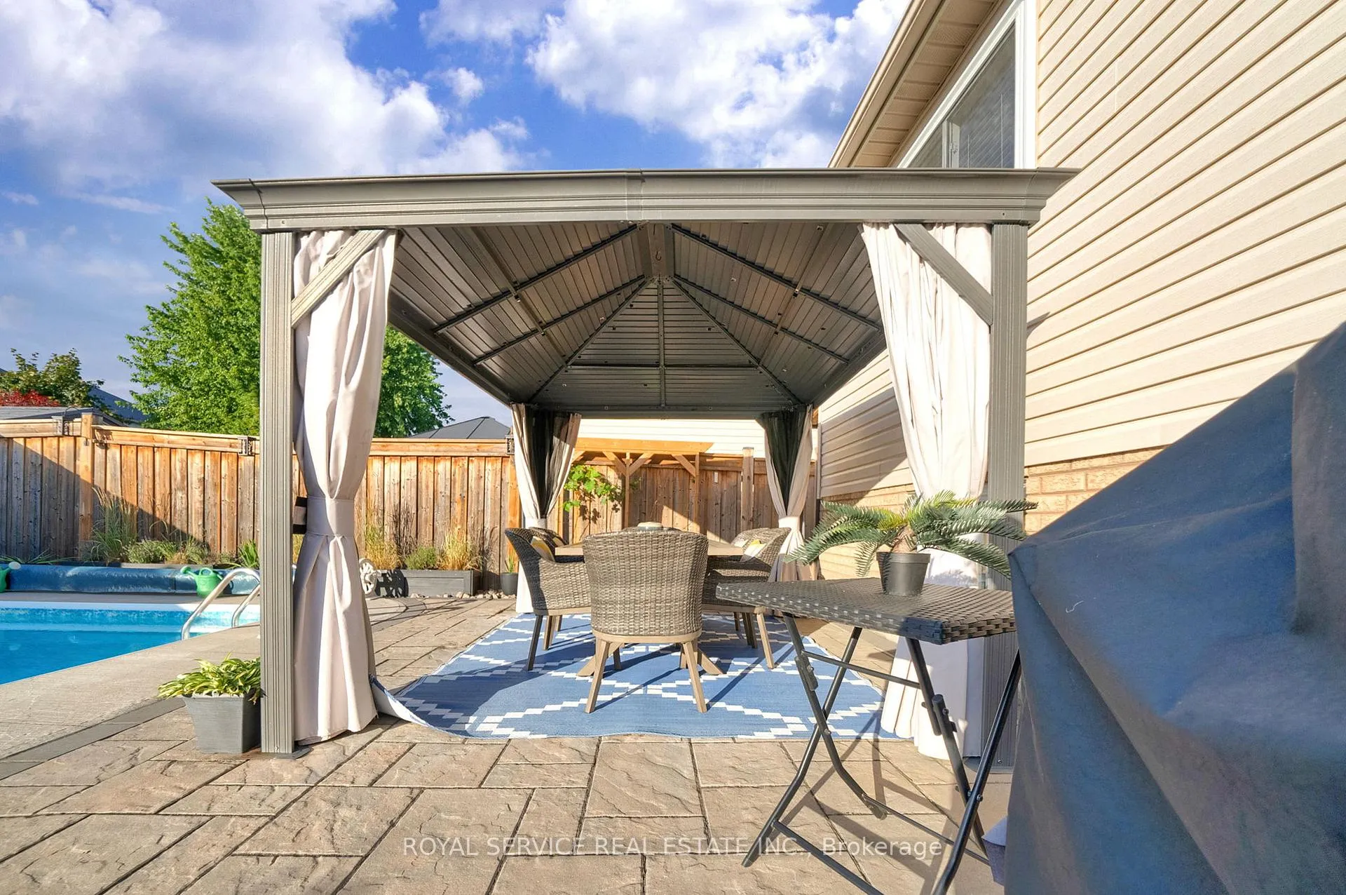 Photo 32 of 6 Goodwin Avenue, Clarington, Bowmanville — HOMEH