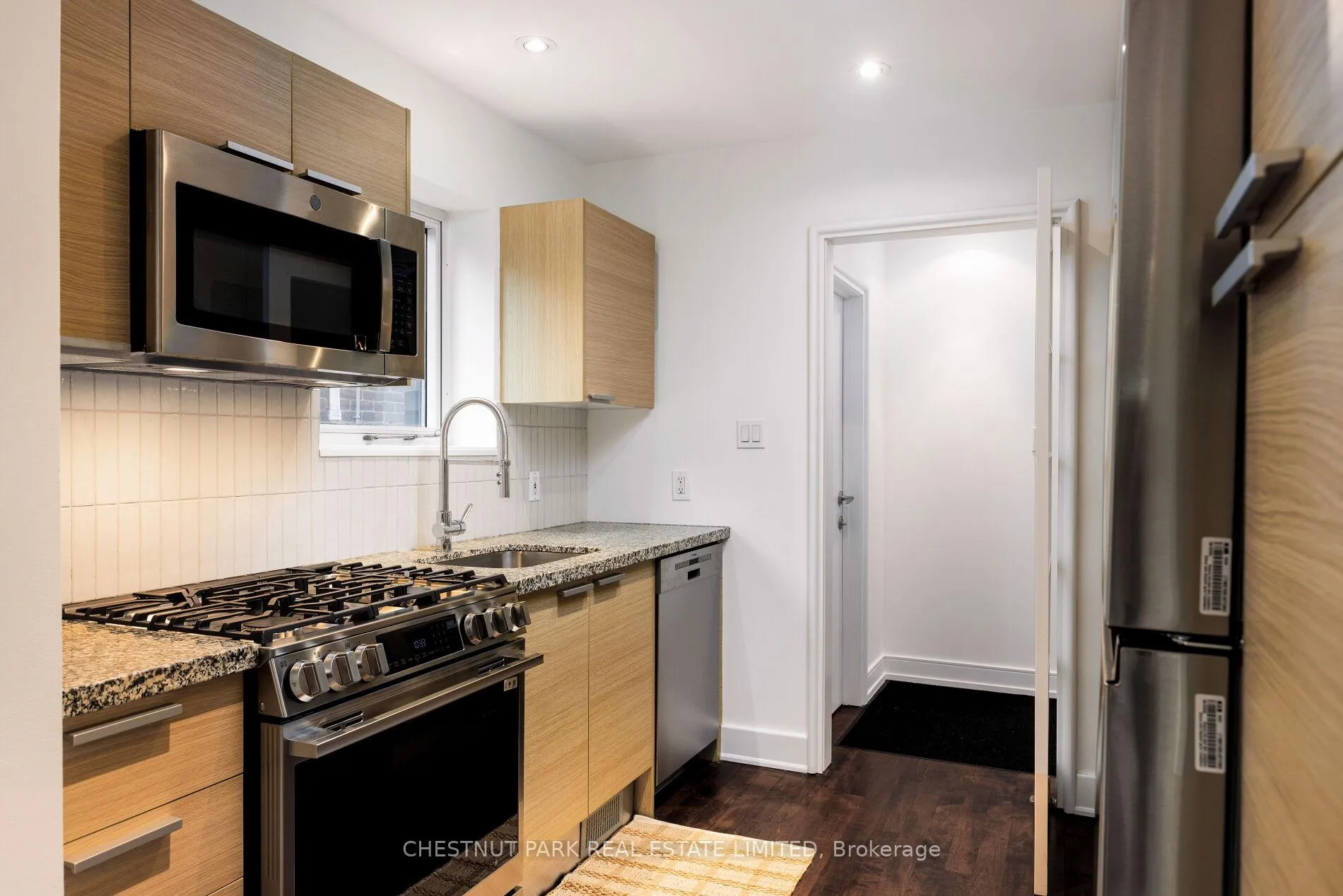 Photo 6 of Unit Main Fl, 734 Huron Street, Toronto, Casa Loma — HOMEH