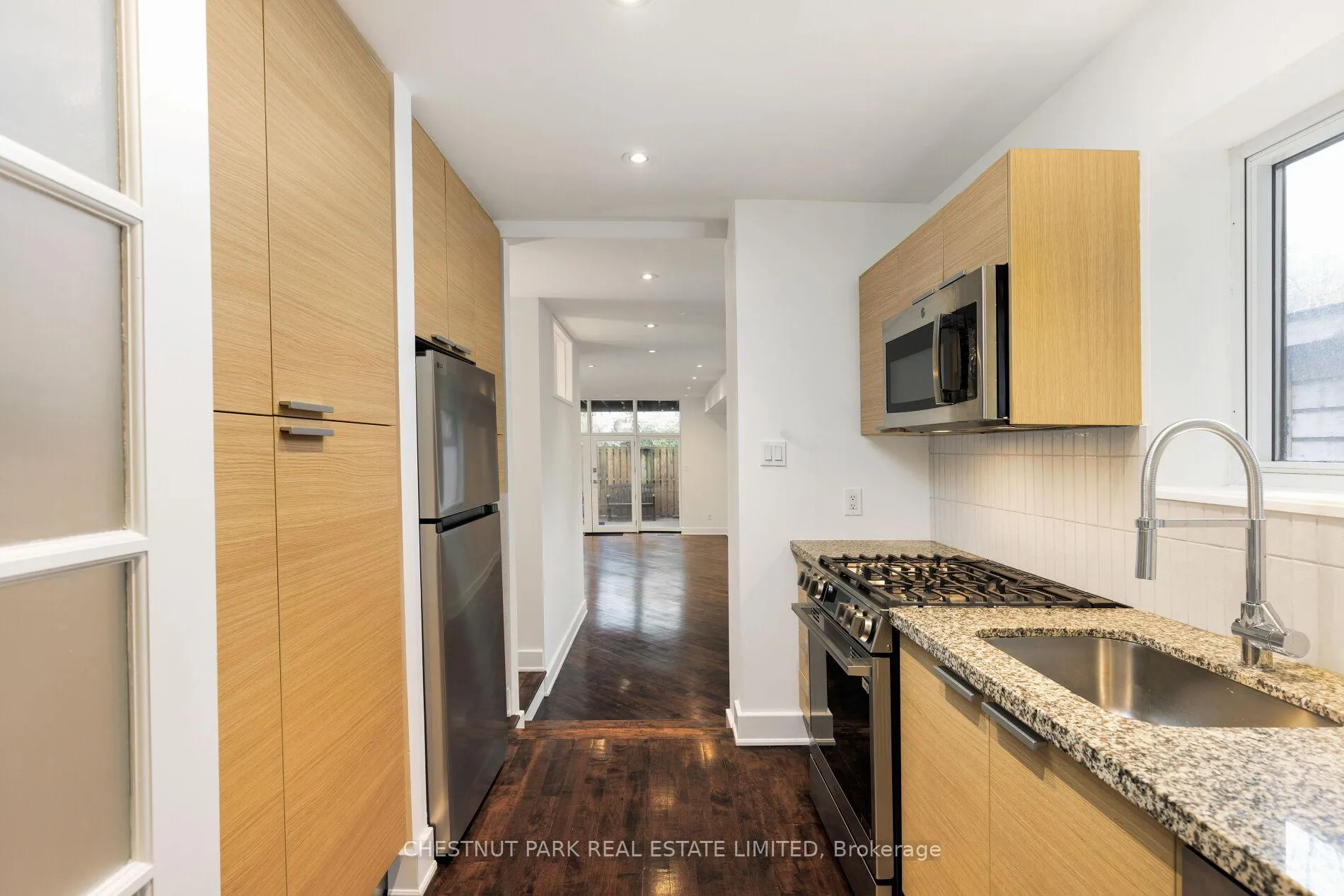 Photo 7 of Unit Main Fl, 734 Huron Street, Toronto, Casa Loma — HOMEH
