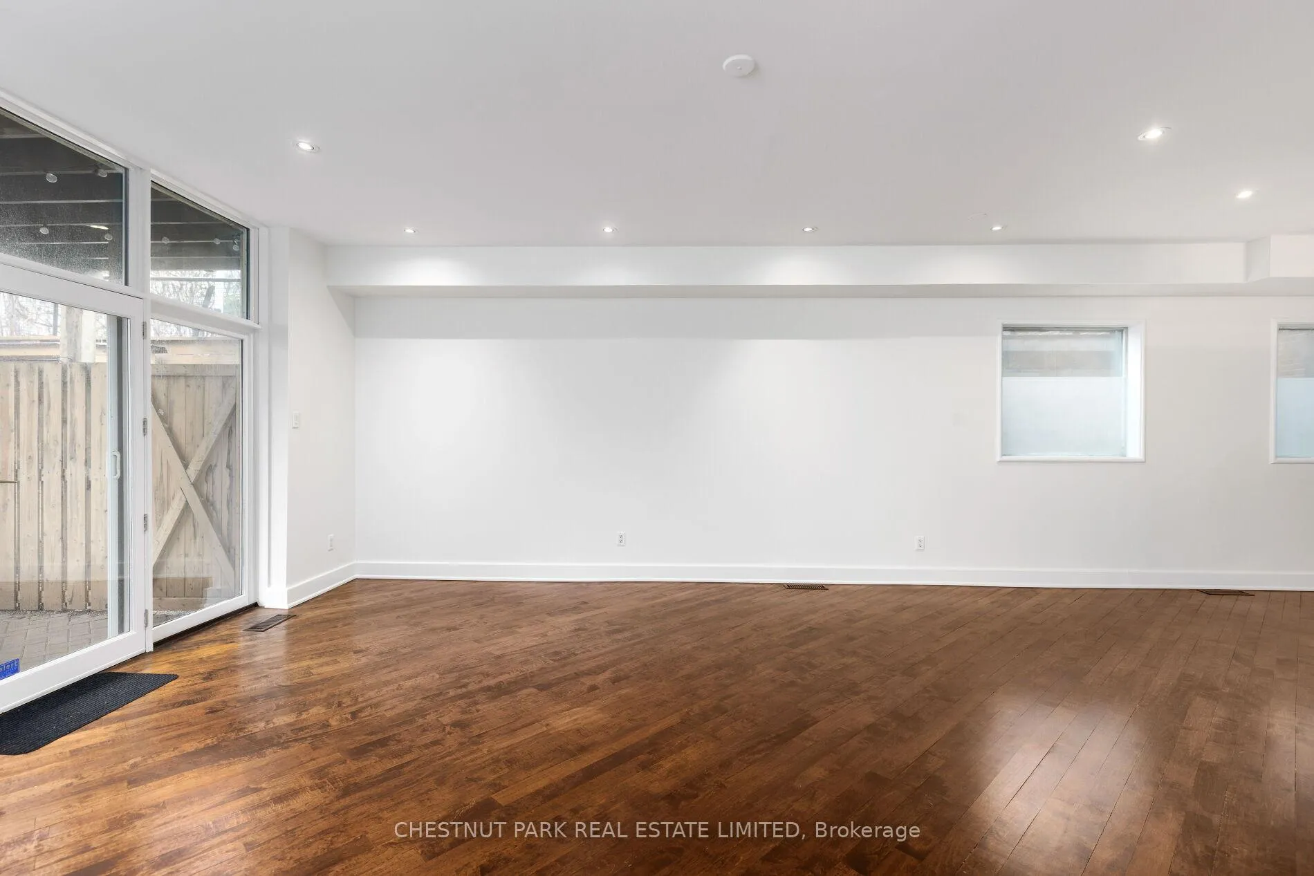 Photo 11 of Unit Main Fl, 734 Huron Street, Toronto, Casa Loma — HOMEH