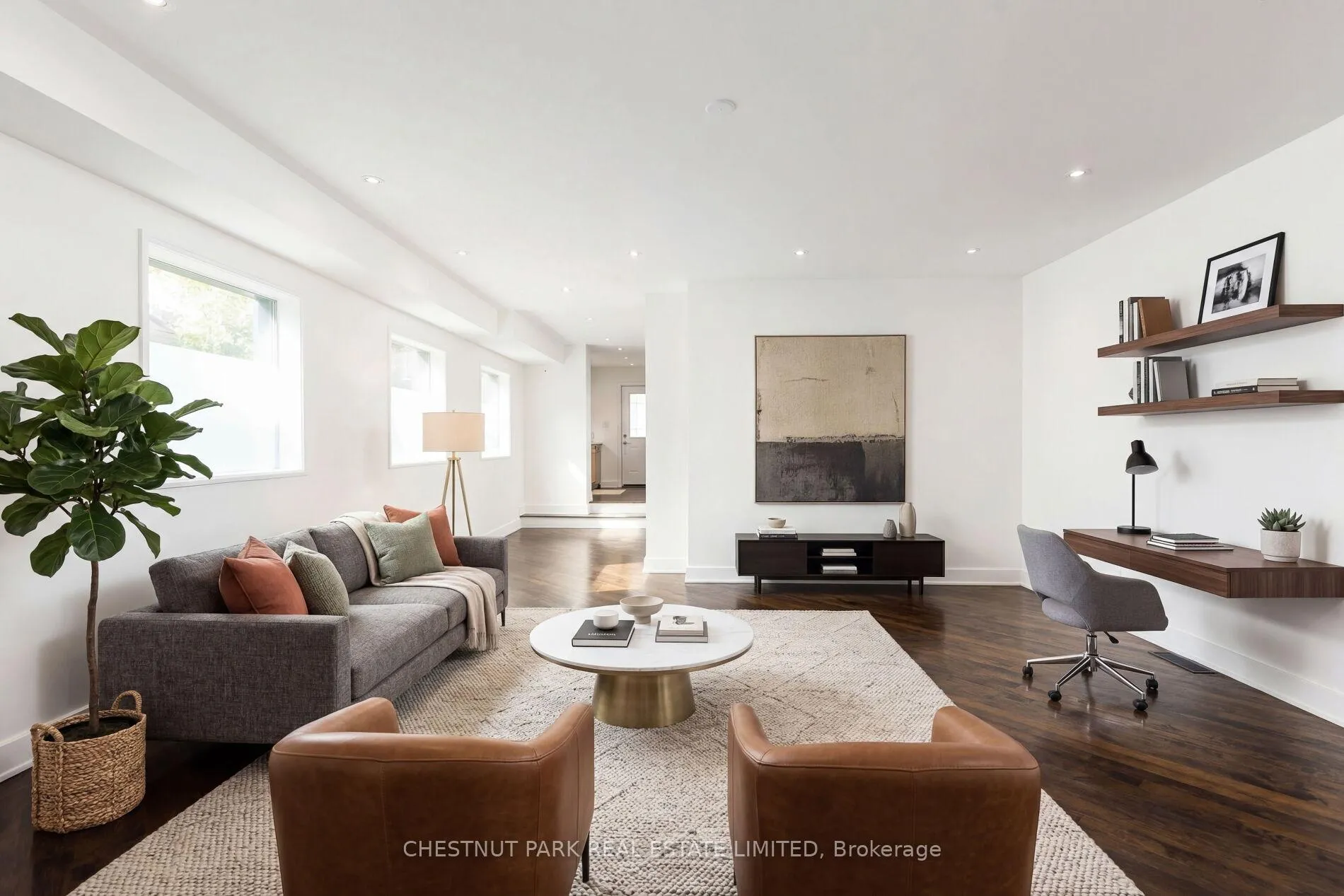 Photo 12 of Unit Main Fl, 734 Huron Street, Toronto, Casa Loma — HOMEH