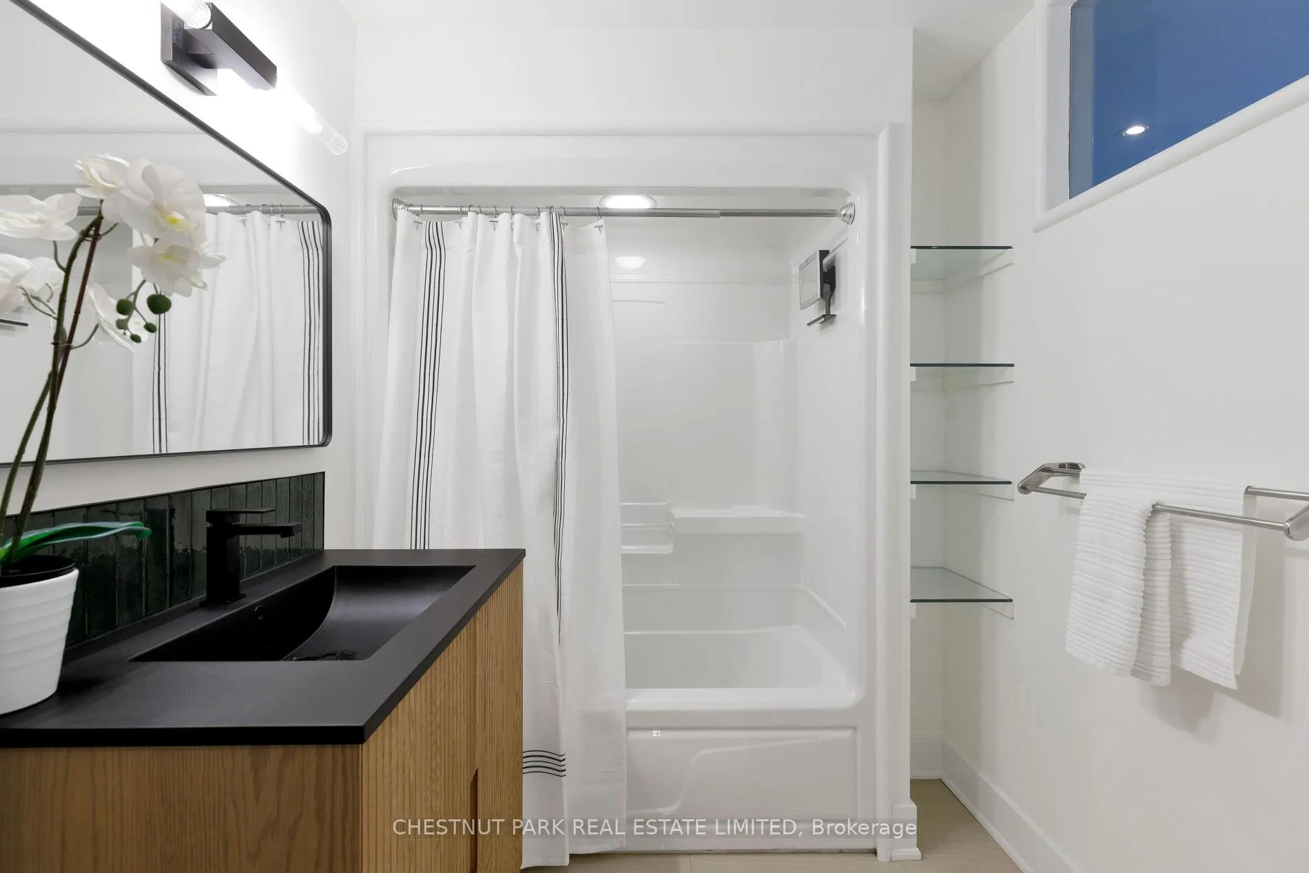 Photo 25 of Unit Main Fl, 734 Huron Street, Toronto, Casa Loma — HOMEH