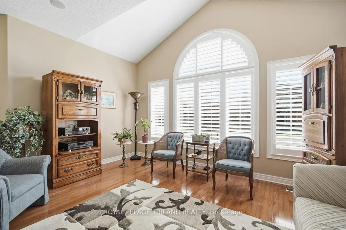 Photo 9 of Unit 142, 2025 Meadowgate Boulevard, London, South U — HOMEH