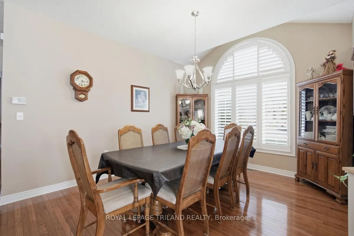 Photo 10 of Unit 142, 2025 Meadowgate Boulevard, London, South U — HOMEH