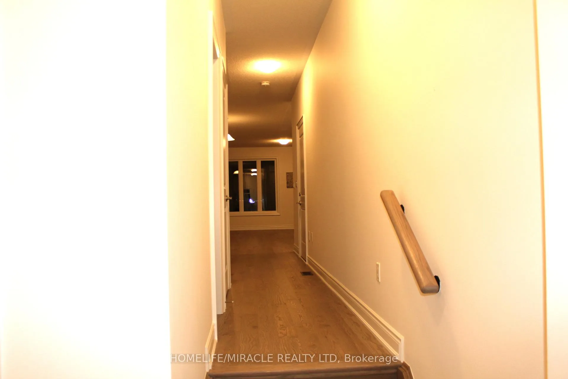 Photo 3 of 94 Bermondsey Way, Brampton, Bram West — HOMEH