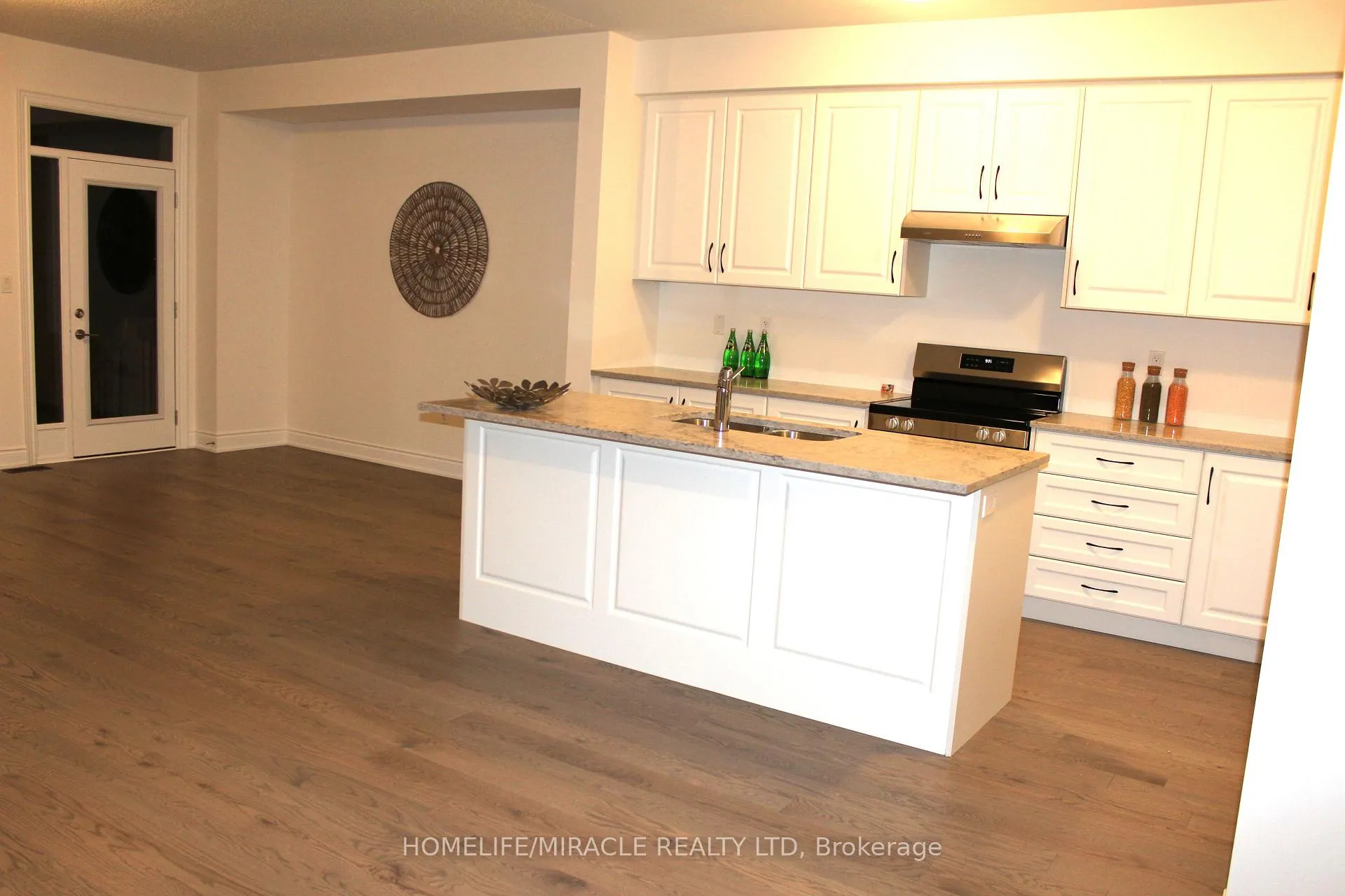 Photo 7 of 94 Bermondsey Way, Brampton, Bram West — HOMEH