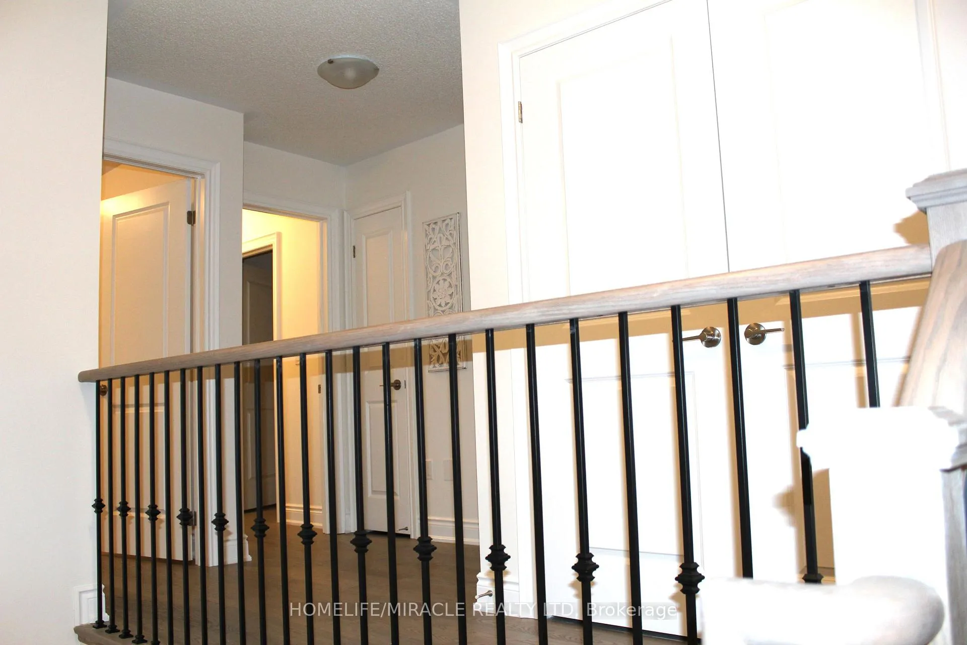Photo 10 of 94 Bermondsey Way, Brampton, Bram West — HOMEH