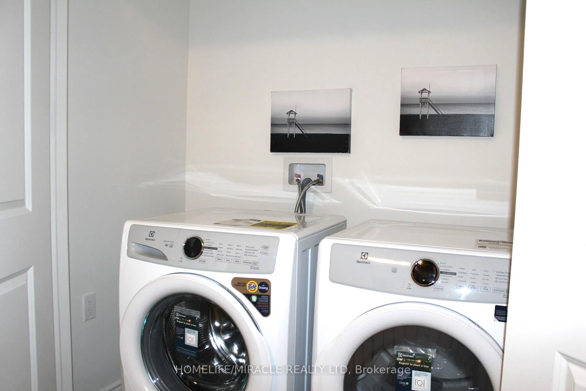 Photo 13 of 94 Bermondsey Way, Brampton, Bram West — HOMEH