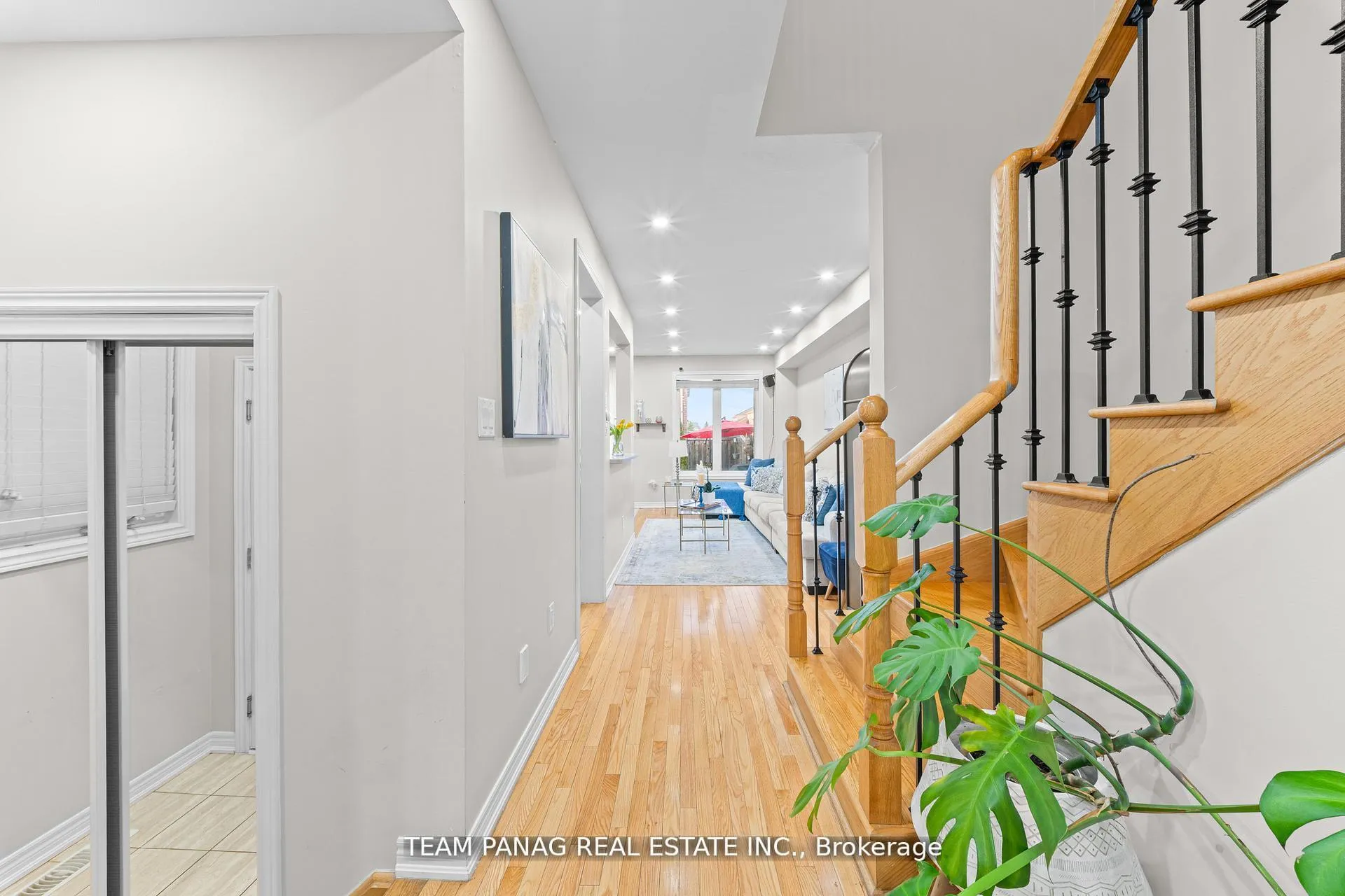 Photo 6 of 99 Naperton Drive, Brampton, Sandringham-Wellington — HOMEH