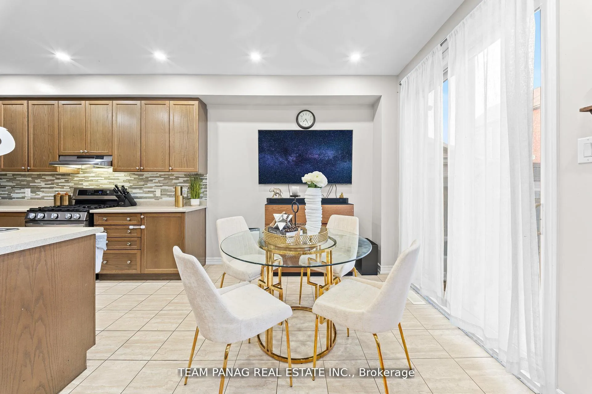 Photo 14 of 99 Naperton Drive, Brampton, Sandringham-Wellington — HOMEH