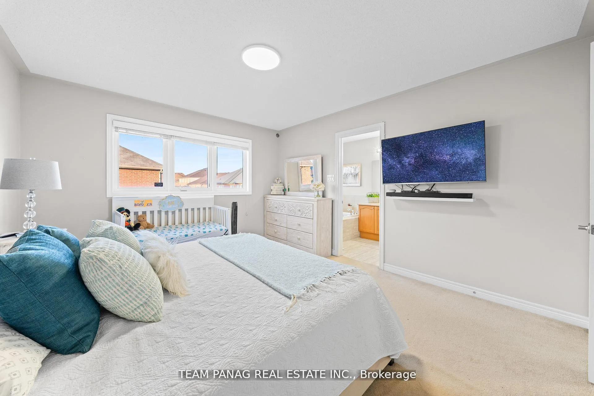 Photo 24 of 99 Naperton Drive, Brampton, Sandringham-Wellington — HOMEH