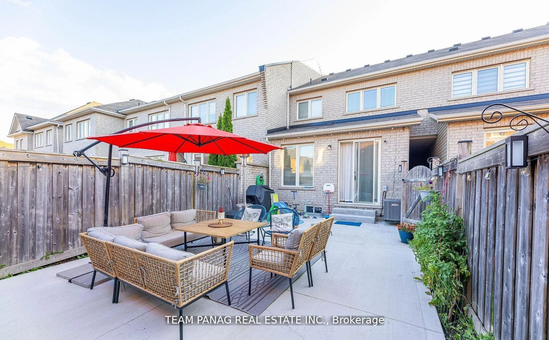 Photo 32 of 99 Naperton Drive, Brampton, Sandringham-Wellington — HOMEH