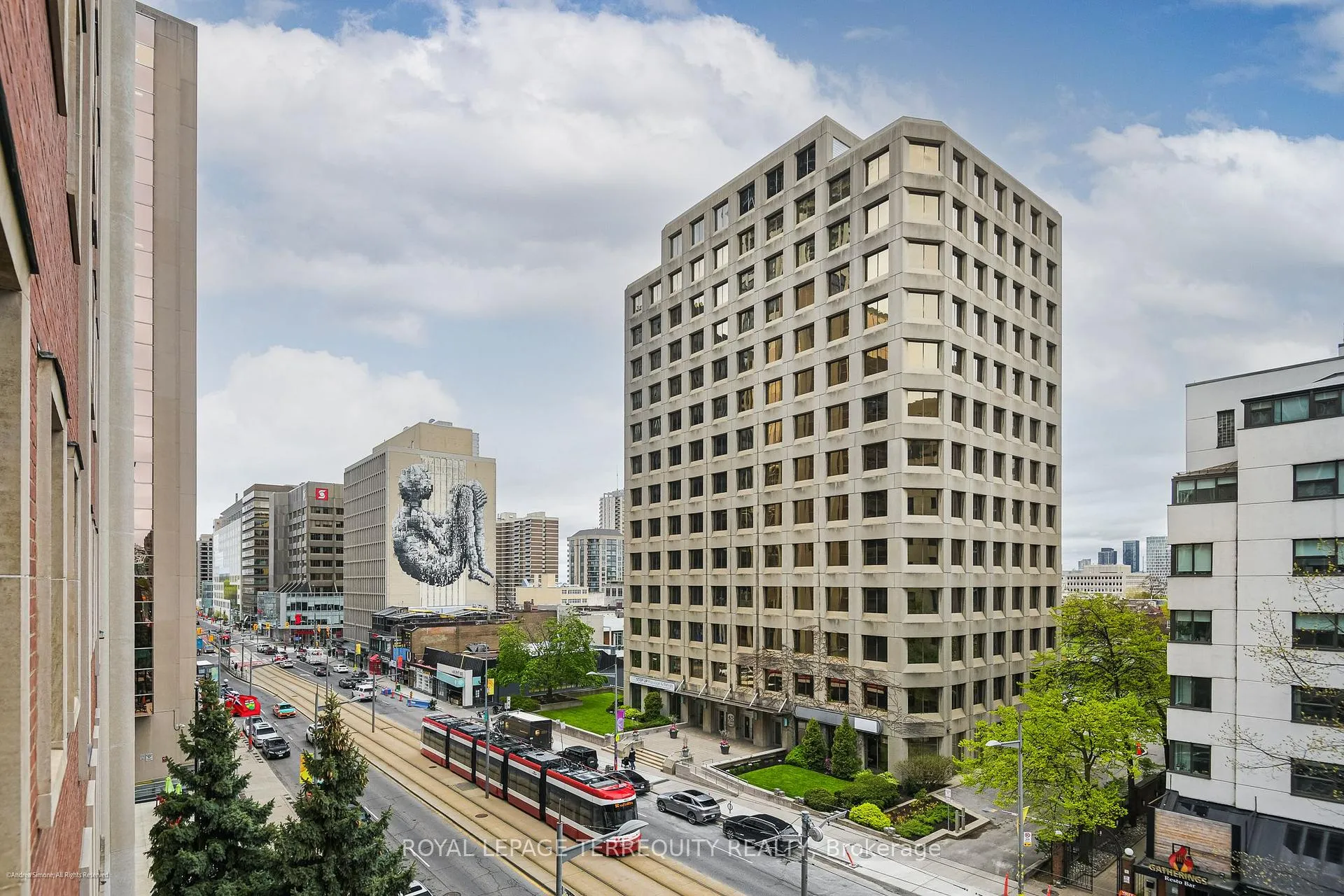 Photo 20 of Unit 406, 48 St Clair Avenue W, Toronto, Yonge-St. Clair — HOMEH